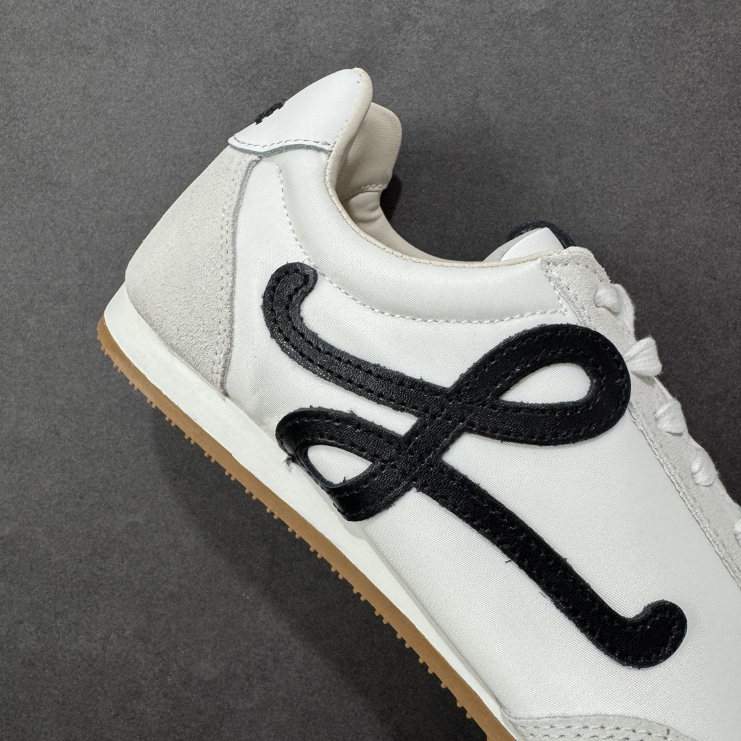 图片[6]-【GQ福利】Loewe罗意威 Ballet Runner2.0系列 进口柔软小牛皮+牛反绒皮面拼接，内里垫脚混种羊皮，双层高弹乳胶内热，独家模具橡胶大底，上脚轻便舒适 四色现货 尺码：35-44-选品中心