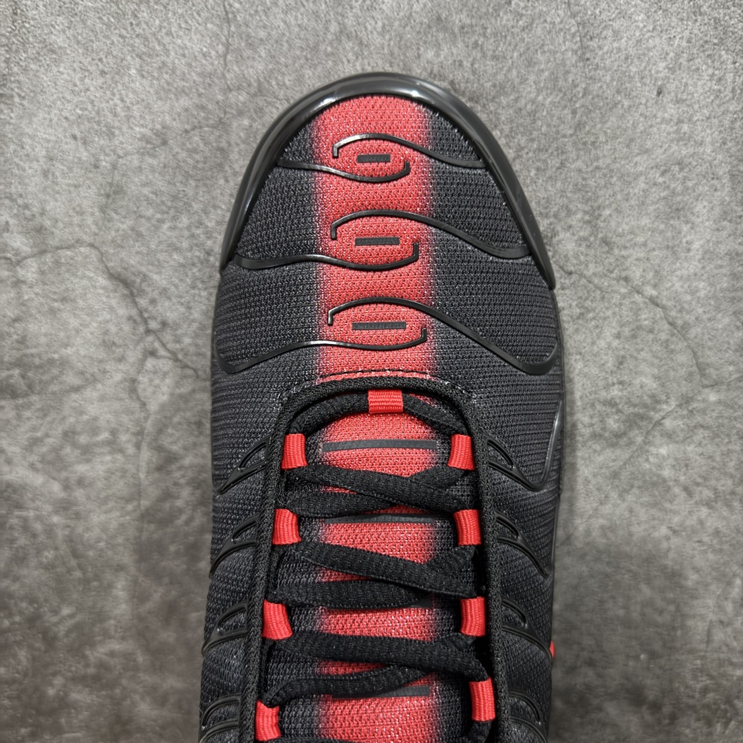 图片[5]-【Max纯原版】Nike Air Max Plus TN气垫系列跑鞋 全新一比一高端版本 真正的市场T1品质 更多配色陆续出货 真正的用心研发 一点一点抠出来的 品质 品控细节 随便闭眼对比市场任何版本 全套原纸板楦头开发 完美呈现版型 工艺流程均与原鞋保持一致 Turned Air 中底缓震技术 鞋面弧度与大底弧度一致 鞋头正确TPU材质 鞋面高频TPU材质1.0厚度 原鞋一致层次感 超越公司货的品控标准 多道QC质检 货号：IM4868-010 尺码：36 36.5 37.5 38 38.5 39 40 40.5 41 42 42.5 43 44 44.5 45 46-选品中心