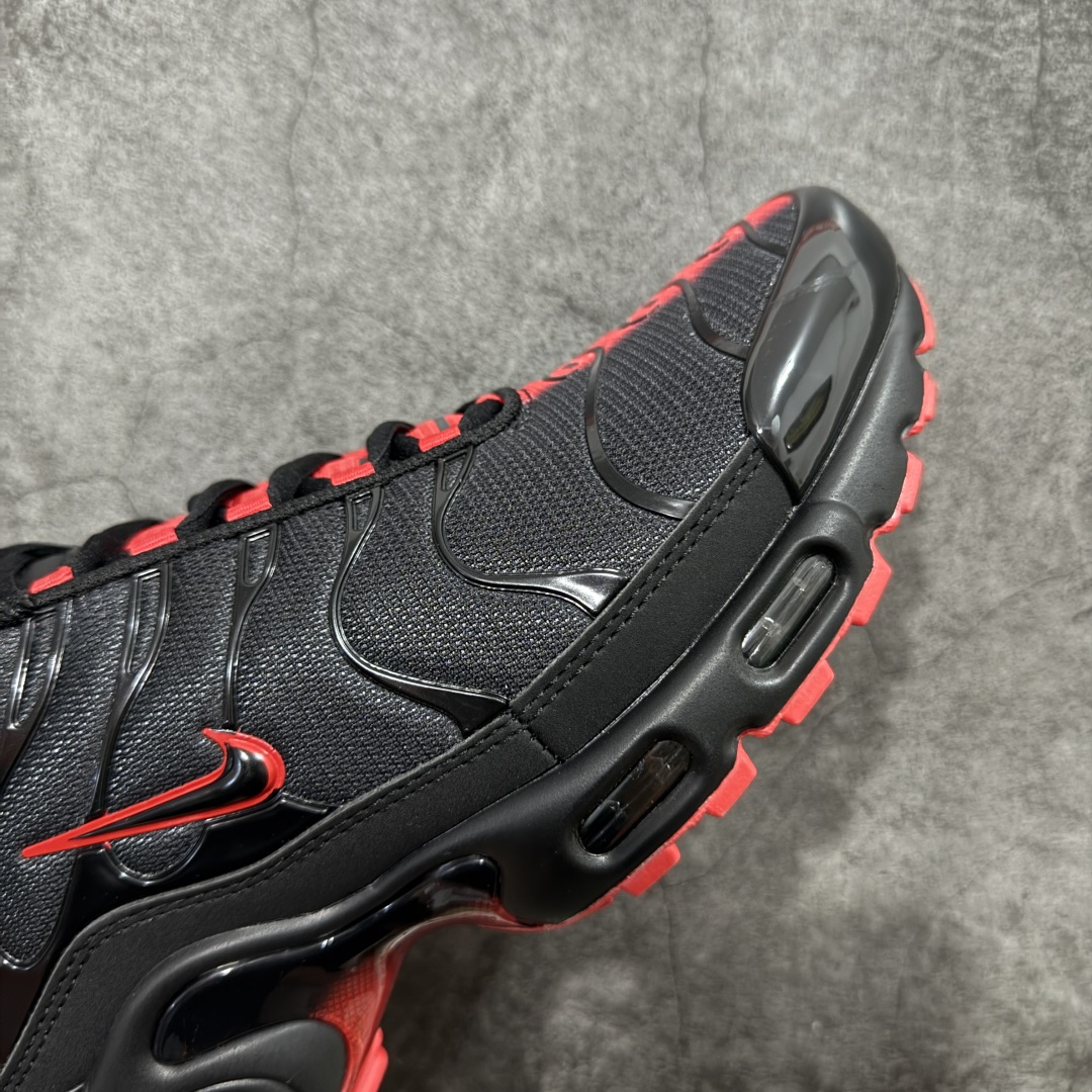 图片[6]-【Max纯原版】Nike Air Max Plus TN气垫系列跑鞋 全新一比一高端版本 真正的市场T1品质 更多配色陆续出货 真正的用心研发 一点一点抠出来的 品质 品控细节 随便闭眼对比市场任何版本 全套原纸板楦头开发 完美呈现版型 工艺流程均与原鞋保持一致 Turned Air 中底缓震技术 鞋面弧度与大底弧度一致 鞋头正确TPU材质 鞋面高频TPU材质1.0厚度 原鞋一致层次感 超越公司货的品控标准 多道QC质检 货号：IM4868-010 尺码：36 36.5 37.5 38 38.5 39 40 40.5 41 42 42.5 43 44 44.5 45 46-选品中心