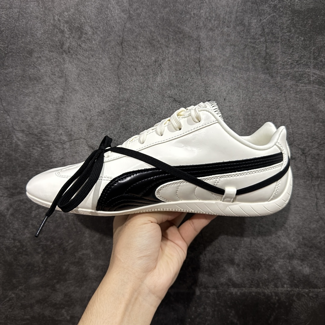 图片[2]-【Top版本】Rose x Puma Speedcat 联名款 极速赛车系列彪马低帮生活休闲鞋 404390-01  市场第一梯队品质 顶级头层皮料 顶尖完美复刻公司货版本 组合大底 亮黑磨砂皮 正确鞋舌Puma Logo 正确鞋垫Puma Logo 正确刺绣Logo 正确加厚五花海玻璃鞋垫 以及全套配件 原厂数据一比一大底 橡胶加切片组合底❗️ 原装档案原数据纸版楦型 防尘袋 配件齐全 二次成型\’猛帮\’成型工艺制作 细节如图所示  尺码：35 36 37 37.5 38 38.5 39 40 40.5 41 42 42.5 43 43.5 44.5 45-选品中心