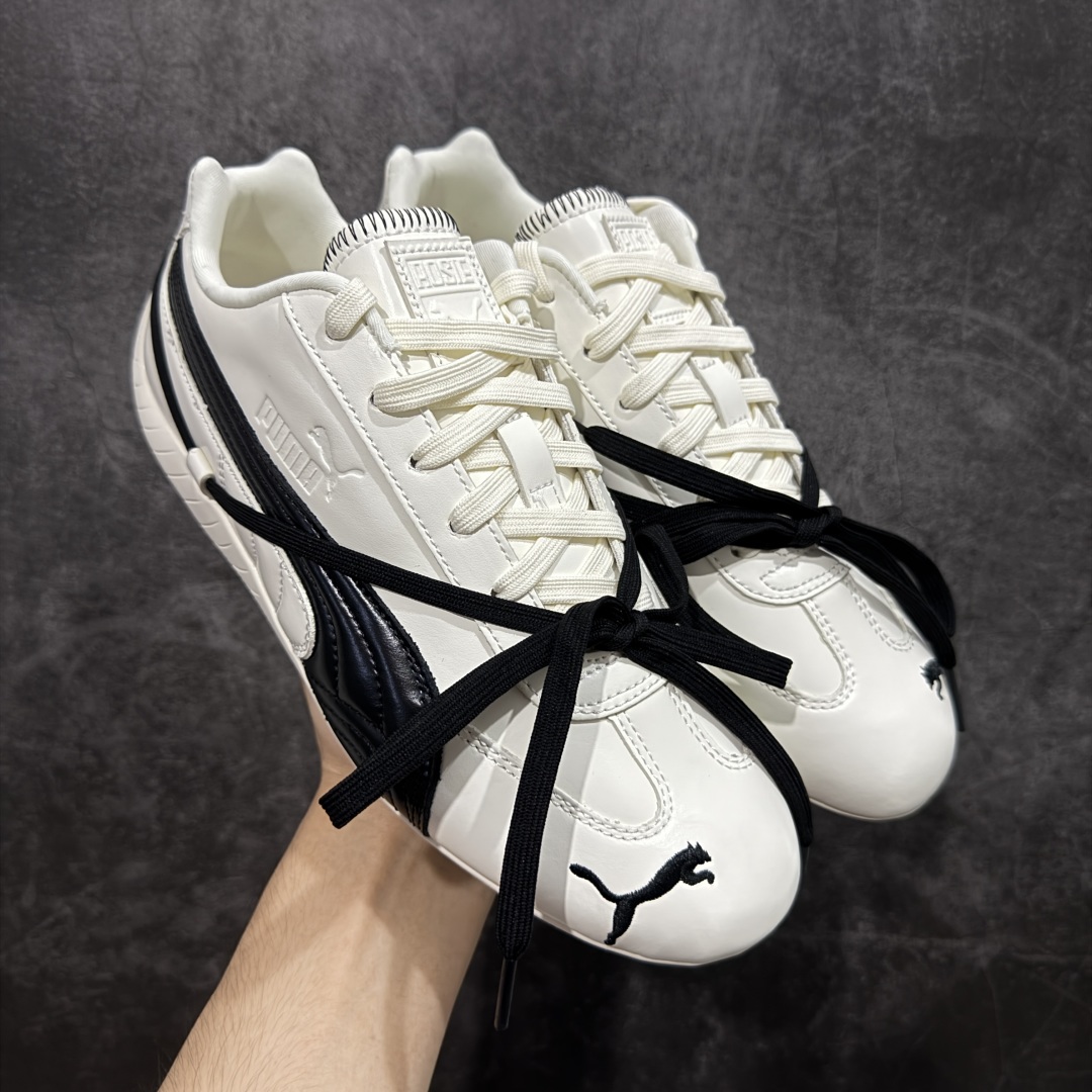 【Top版本】Rose x Puma Speedcat 联名款 极速赛车系列彪马低帮生活休闲鞋 404390-01  市场第一梯队品质 顶级头层皮料 顶尖完美复刻公司货版本 组合大底 亮黑磨砂皮 正确鞋舌Puma Logo 正确鞋垫Puma Logo 正确刺绣Logo 正确加厚五花海玻璃鞋垫 以及全套配件 原厂数据一比一大底 橡胶加切片组合底❗️ 原装档案原数据纸版楦型 防尘袋 配件齐全 二次成型\'猛帮\'成型工艺制作 细节如图所示  尺码:35 36 37 37.5 38 38.5 39 40 40.5 41 42 42.5 43 43.5 44.5 45-选品中心