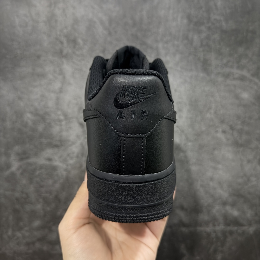 图片[4]-【XE纯原】Air Force 1 Low AF1空军纯黑低帮 亮面 CW2288-001 抄底的价格 完美品质 完全吊打市场所有同价位上下版本 偏软质头层皮料 完美鞋型 钩子裁边清洁度无敌！ 针车走线图片放大看相当整齐，鞋带口冲孔与鞋头冲孔非常圆润干净 无任何毛边，正确做旧鞋带金属铁片，中底走线 鞋垫刷胶 大底含气垫都是基本操作！独家有货，全码可接！ 尺码：36-46含尖版本 目前此价位你能找到的最优的一个版本没有之一-选品中心