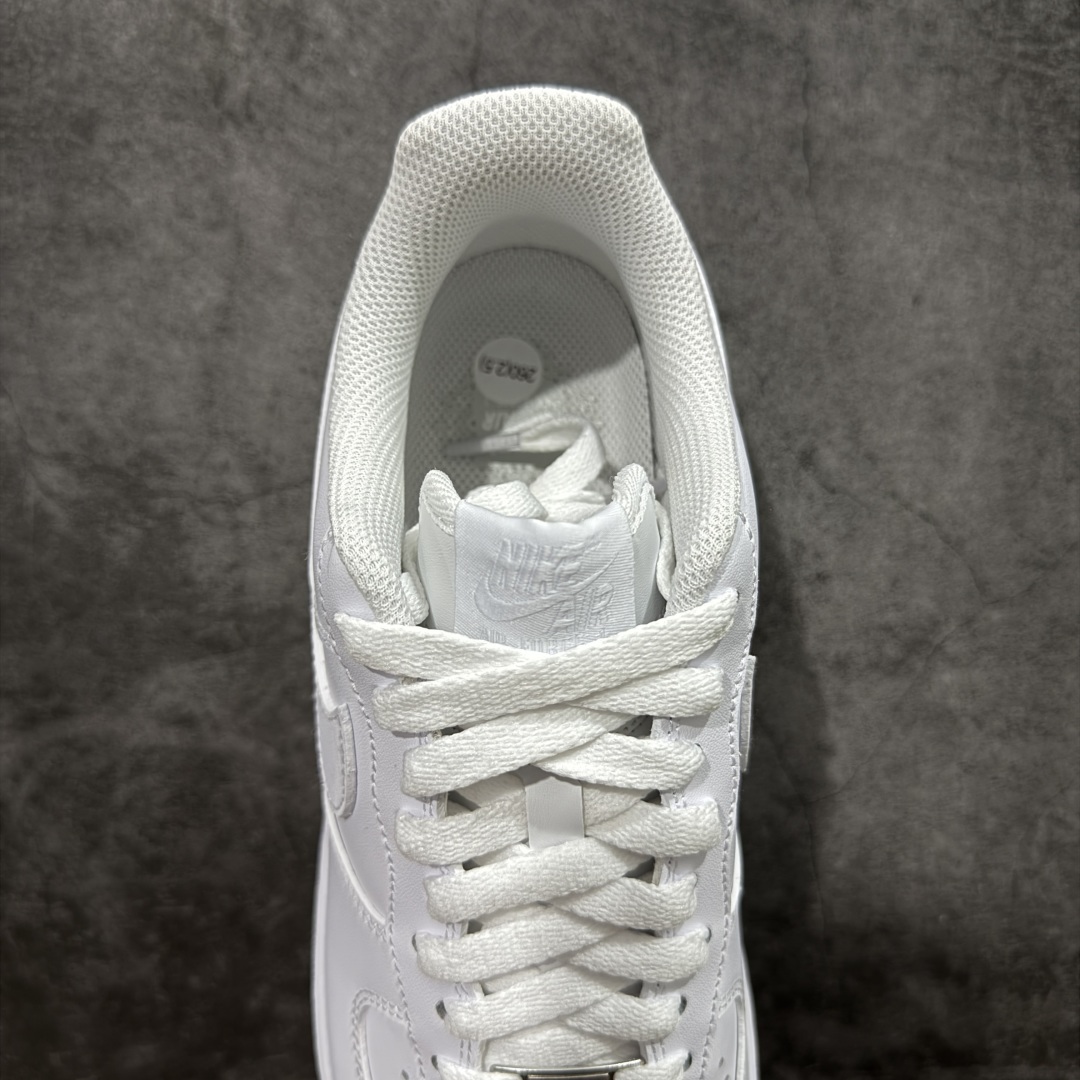 图片[8]-【XE纯原】Air Force 1 Low AF1空军纯白低帮 CW2288-111 抄底的价格 完美品质 完全吊打市场所有同价位上下版本 偏软质头层皮料 完美鞋型 钩子裁边清洁度无敌！ 针车走线图片放大看相当整齐，鞋带口冲孔与鞋头冲孔非常圆润干净 无任何毛边，正确做旧鞋带金属铁片，中底走线 鞋垫刷胶 大底含气垫都是基本操作！独家有货，全码可接！ 尺码：36-46含尖版本 目前此价位你能找到的最优的一个版本没有之一-选品中心