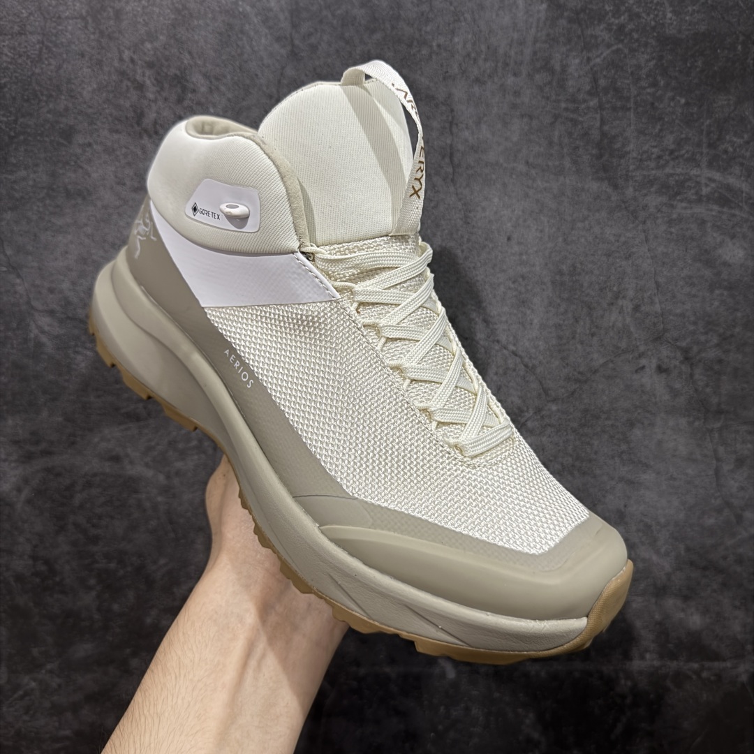 图片[3]-【公司级】Arcteryx始祖鸟 Aerios FL 舒适 防滑耐磨 高帮徒步鞋男款 官方同步 适合技术户外路线单日徒步穿着也可以 aeriosflgtx鞋受到长途野外跑步鞋的启发 适合在变化的地形上进行快速轻快的徒步旅行穿着，舒适而有支撑性，使您充满信心。该设计与脚部融为一体，可最大限度地减少摩擦，gore-tex保护膜网砂，采用gore隐形适体(invisiblefit)技术，更轻薄舒适。敏捷、稳定和技术路线上的自信源于vibram® megagrip外底、压缩eva内底以及一体的tpu。 尺码：39-44-选品中心