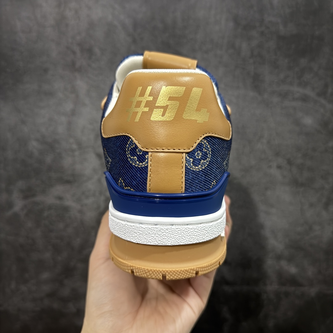 图片[4]-【莞产礼盒版本】LV Louis Vuitton Trainer 限定联名 低帮休闲板鞋 代购级别 ZP级全套包装 原版购入历时近两个月开发打造！ 经典多拼色超好看 原版完美楦型 调试了两个月 鞋面独家订制压纹粒面小牛皮 大底TPU、模具费2w+ 质感媲美原版 垫脚聚米微料加透气英伦网布 细节原版一致 ❗️请注意区分市面通货材料 版型 包装配件 尺码： 38 39 40 41 42 43 44 45 46-选品中心