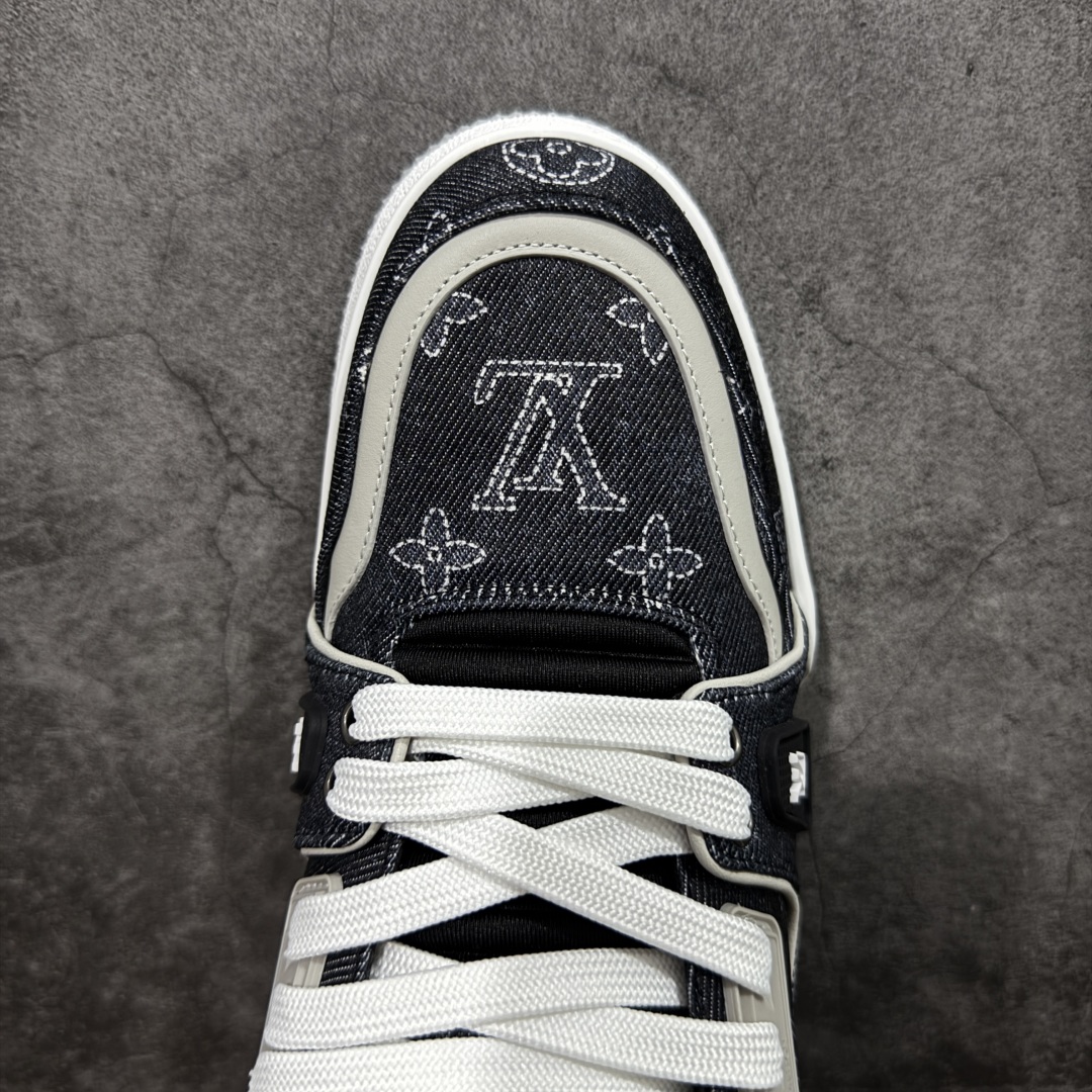 图片[5]-【莞产礼盒版本】LV Louis Vuitton Trainer 限定联名 低帮休闲板鞋 代购级别 ZP级全套包装 原版购入历时近两个月开发打造！ 经典多拼色超好看 原版完美楦型 调试了两个月 鞋面独家订制压纹粒面小牛皮 大底TPU、模具费2w+ 质感媲美原版 垫脚聚米微料加透气英伦网布 细节原版一致 ❗️请注意区分市面通货材料 版型 包装配件 尺码： 38 39 40 41 42 43 44 45 46-选品中心