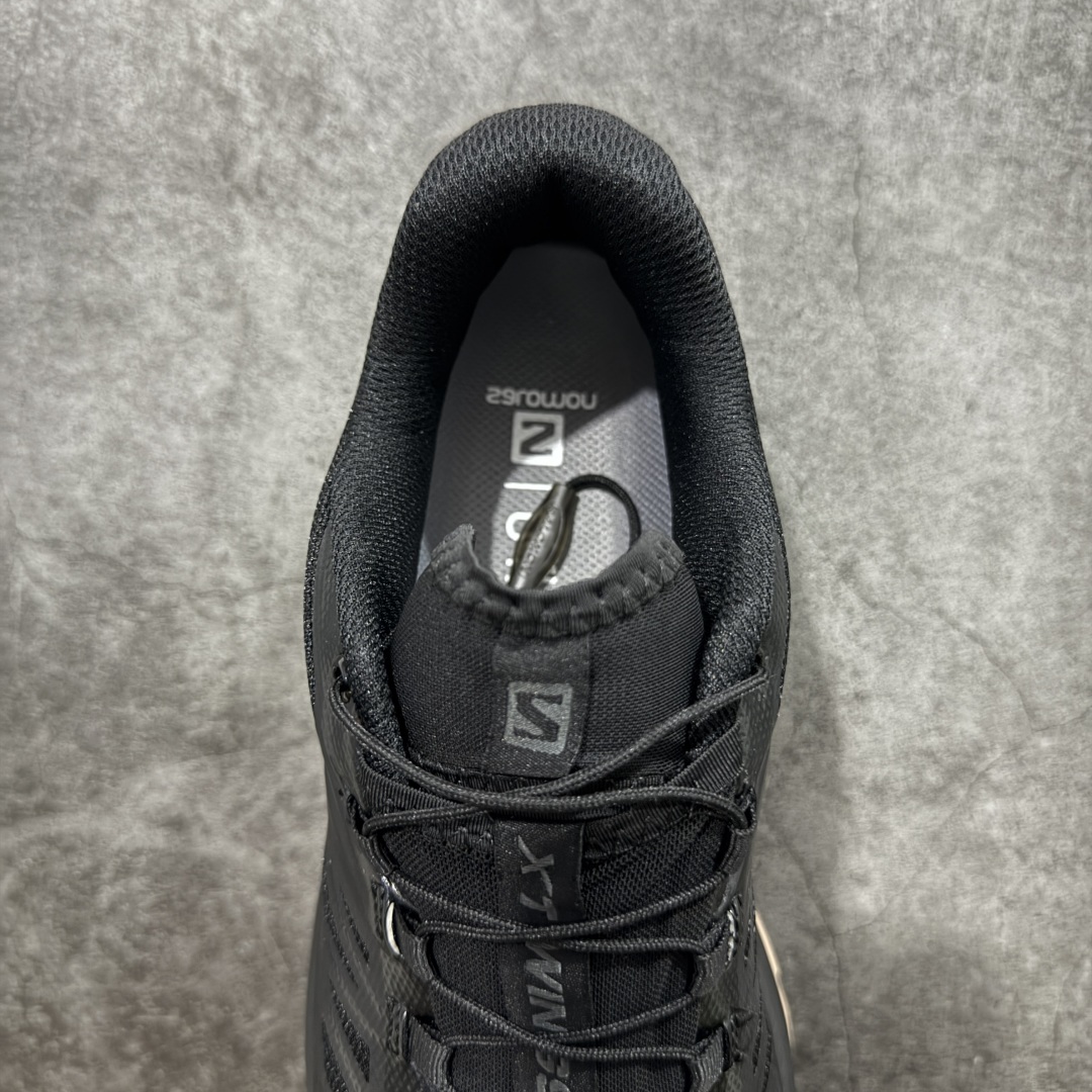 图片[8]-【莞产版本】SALOMON萨洛蒙 XT-Wings 2 Advanced 户外舒适百搭 网布织物减震防滑耐磨透气 低帮跑步鞋灰 XT-Wings 2采用了萨洛蒙独有的技术，不仅保证了鞋子的耐磨性，还让你在户外探险中保持通风透气，让双脚始终保持清爽舒适。无论是徒步旅行、登山探险还是日常穿搭，它都能为你提供稳定的支撑和舒适的穿着体验！ 低帮设计，有效减轻脚部负担，提供更灵活的穿着感受。无论是在崎岖不平的山路上还是在城市街头漫步，XT-Wings 2都能帮助你自如地驰骋，释放内心对自然的向往！SALOMON﻿萨洛蒙 XT-Wings 2绝对是一款不可错过的户外功能鞋！让它成为你户外探险路上的得力伙伴，让你在每一次冒险中都能感受到自由与激情的碰撞！ 尺码：36-46含半码-选品中心