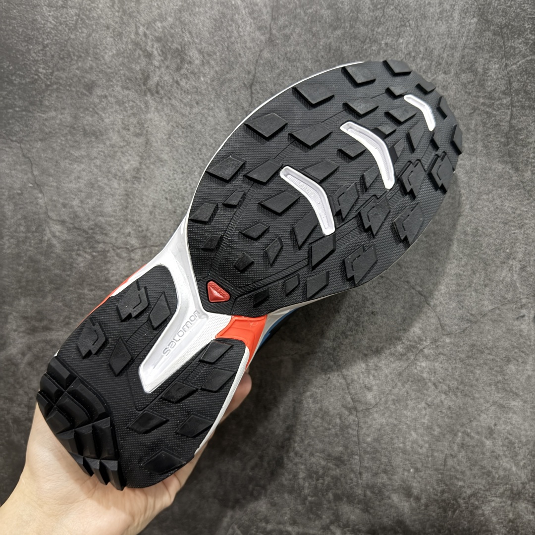 图片[9]-【莞产版本】SALOMON萨洛蒙 XT-Wings 2 Advanced 户外舒适百搭 网布织物减震防滑耐磨透气 低帮跑步鞋 XT-Wings 2采用了萨洛蒙独有的技术，不仅保证了鞋子的耐磨性，还让你在户外探险中保持通风透气，让双脚始终保持清爽舒适。无论是徒步旅行、登山探险还是日常穿搭，它都能为你提供稳定的支撑和舒适的穿着体验！ 低帮设计，有效减轻脚部负担，提供更灵活的穿着感受。无论是在崎岖不平的山路上还是在城市街头漫步，XT-Wings 2都能帮助你自如地驰骋，释放内心对自然的向往！SALOMON﻿萨洛蒙 XT-Wings 2绝对是一款不可错过的户外功能鞋！让它成为你户外探险路上的得力伙伴，让你在每一次冒险中都能感受到自由与激情的碰撞！ 尺码：36-46含半码-选品中心