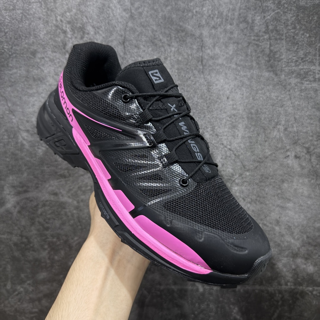 图片[3]-【莞产版本】SALOMON萨洛蒙 XT-Wings 2 Advanced 户外舒适百搭 网布织物减震防滑耐磨透气 低帮跑步鞋 XT-Wings 2采用了萨洛蒙独有的技术，不仅保证了鞋子的耐磨性，还让你在户外探险中保持通风透气，让双脚始终保持清爽舒适。无论是徒步旅行、登山探险还是日常穿搭，它都能为你提供稳定的支撑和舒适的穿着体验！ 低帮设计，有效减轻脚部负担，提供更灵活的穿着感受。无论是在崎岖不平的山路上还是在城市街头漫步，XT-Wings 2都能帮助你自如地驰骋，释放内心对自然的向往！SALOMON﻿萨洛蒙 XT-Wings 2绝对是一款不可错过的户外功能鞋！让它成为你户外探险路上的得力伙伴，让你在每一次冒险中都能感受到自由与激情的碰撞！ 尺码：36-46含半码-选品中心