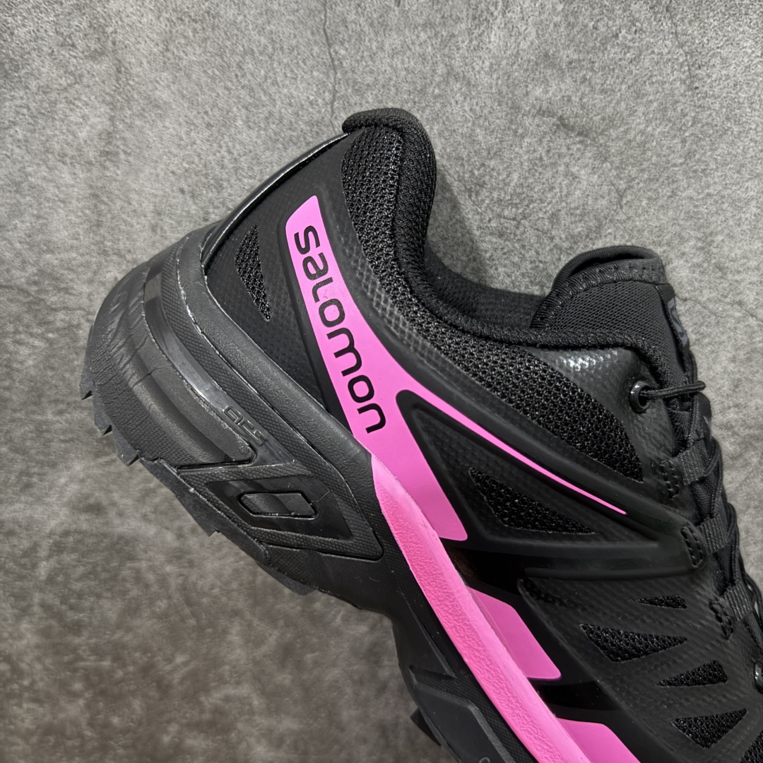 图片[7]-【莞产版本】SALOMON萨洛蒙 XT-Wings 2 Advanced 户外舒适百搭 网布织物减震防滑耐磨透气 低帮跑步鞋 XT-Wings 2采用了萨洛蒙独有的技术，不仅保证了鞋子的耐磨性，还让你在户外探险中保持通风透气，让双脚始终保持清爽舒适。无论是徒步旅行、登山探险还是日常穿搭，它都能为你提供稳定的支撑和舒适的穿着体验！ 低帮设计，有效减轻脚部负担，提供更灵活的穿着感受。无论是在崎岖不平的山路上还是在城市街头漫步，XT-Wings 2都能帮助你自如地驰骋，释放内心对自然的向往！SALOMON﻿萨洛蒙 XT-Wings 2绝对是一款不可错过的户外功能鞋！让它成为你户外探险路上的得力伙伴，让你在每一次冒险中都能感受到自由与激情的碰撞！ 尺码：36-46含半码-选品中心
