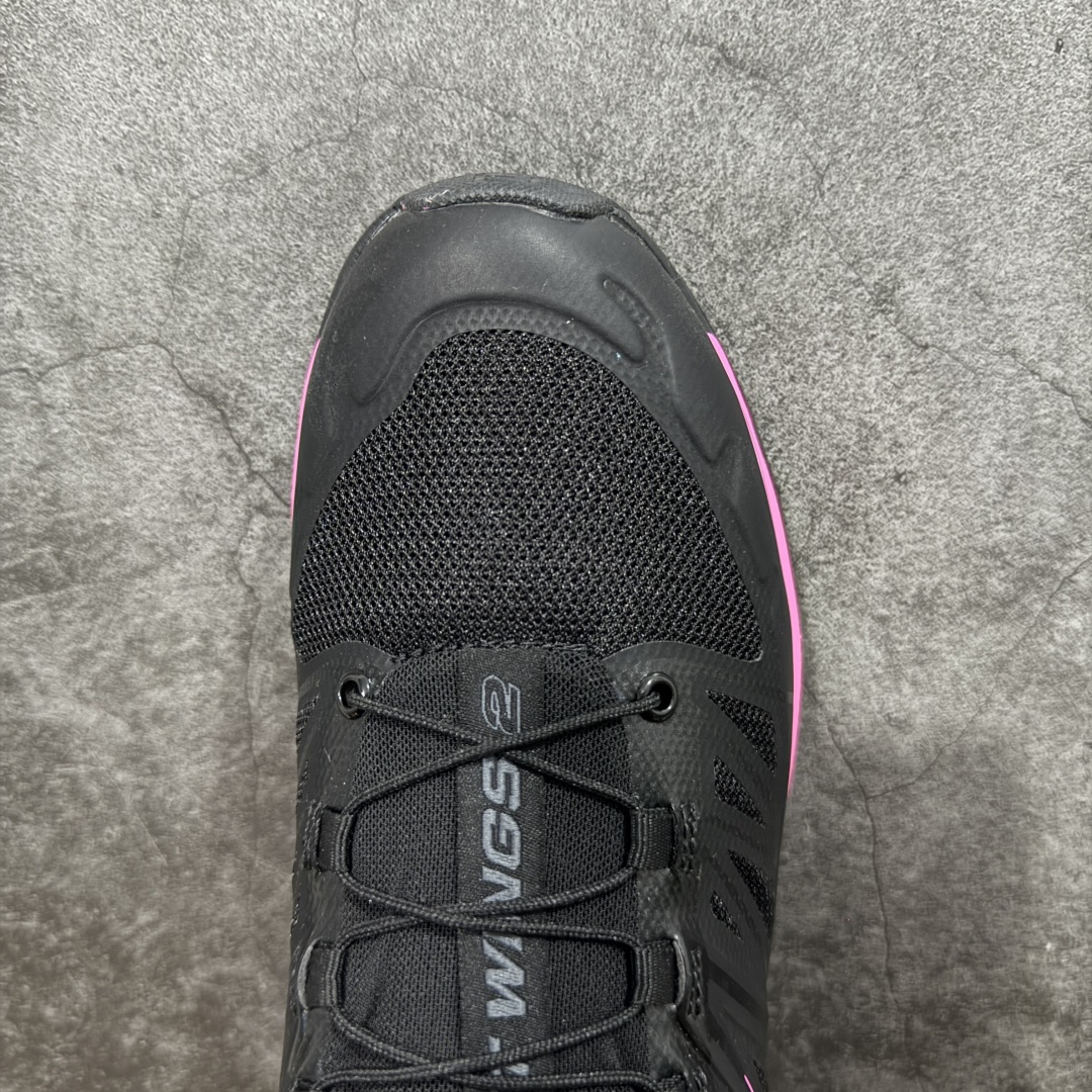 图片[5]-【莞产版本】SALOMON萨洛蒙 XT-Wings 2 Advanced 户外舒适百搭 网布织物减震防滑耐磨透气 低帮跑步鞋 XT-Wings 2采用了萨洛蒙独有的技术，不仅保证了鞋子的耐磨性，还让你在户外探险中保持通风透气，让双脚始终保持清爽舒适。无论是徒步旅行、登山探险还是日常穿搭，它都能为你提供稳定的支撑和舒适的穿着体验！ 低帮设计，有效减轻脚部负担，提供更灵活的穿着感受。无论是在崎岖不平的山路上还是在城市街头漫步，XT-Wings 2都能帮助你自如地驰骋，释放内心对自然的向往！SALOMON﻿萨洛蒙 XT-Wings 2绝对是一款不可错过的户外功能鞋！让它成为你户外探险路上的得力伙伴，让你在每一次冒险中都能感受到自由与激情的碰撞！ 尺码：36-46含半码-选品中心