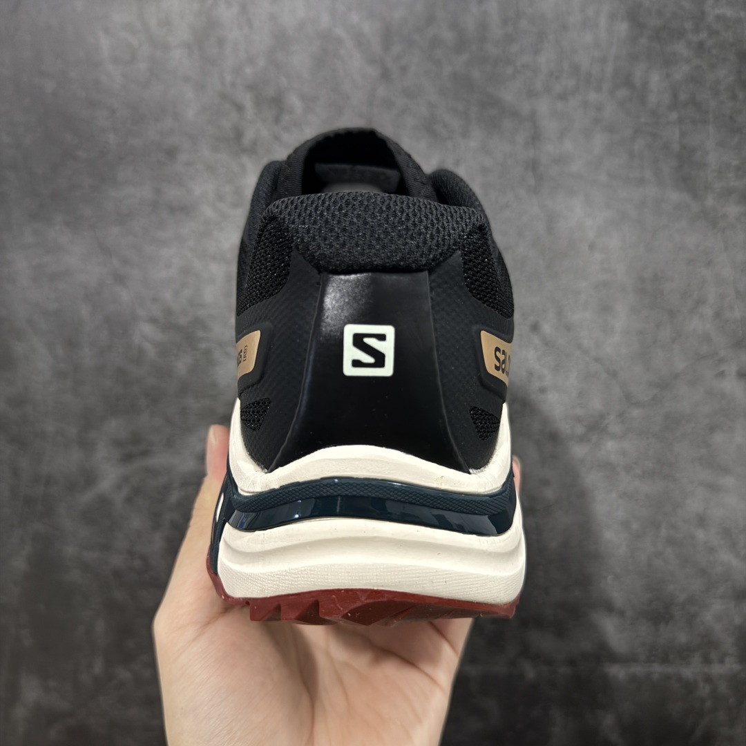 图片[4]-【莞产版本】SALOMON萨洛蒙 XT-Wings 2 Advanced 户外舒适百搭 网布织物减震防滑耐磨透气 低帮跑步鞋 XT-Wings 2采用了萨洛蒙独有的技术，不仅保证了鞋子的耐磨性，还让你在户外探险中保持通风透气，让双脚始终保持清爽舒适。无论是徒步旅行、登山探险还是日常穿搭，它都能为你提供稳定的支撑和舒适的穿着体验！ 低帮设计，有效减轻脚部负担，提供更灵活的穿着感受。无论是在崎岖不平的山路上还是在城市街头漫步，XT-Wings 2都能帮助你自如地驰骋，释放内心对自然的向往！SALOMON﻿萨洛蒙 XT-Wings 2绝对是一款不可错过的户外功能鞋！让它成为你户外探险路上的得力伙伴，让你在每一次冒险中都能感受到自由与激情的碰撞！ 尺码：36-46含半码-选品中心