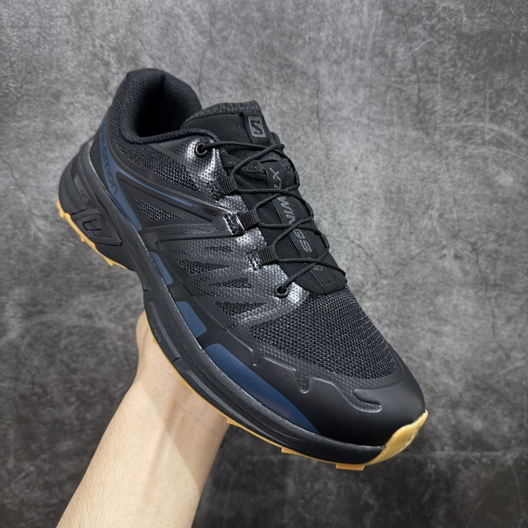 图片[3]-【莞产版本】SALOMON萨洛蒙 XT-Wings 2 Advanced 户外舒适百搭 网布织物减震防滑耐磨透气 低帮跑步鞋 XT-Wings 2采用了萨洛蒙独有的技术，不仅保证了鞋子的耐磨性，还让你在户外探险中保持通风透气，让双脚始终保持清爽舒适。无论是徒步旅行、登山探险还是日常穿搭，它都能为你提供稳定的支撑和舒适的穿着体验！ 低帮设计，有效减轻脚部负担，提供更灵活的穿着感受。无论是在崎岖不平的山路上还是在城市街头漫步，XT-Wings 2都能帮助你自如地驰骋，释放内心对自然的向往！SALOMON﻿萨洛蒙 XT-Wings 2绝对是一款不可错过的户外功能鞋！让它成为你户外探险路上的得力伙伴，让你在每一次冒险中都能感受到自由与激情的碰撞！ 尺码：36-46含半码-选品中心