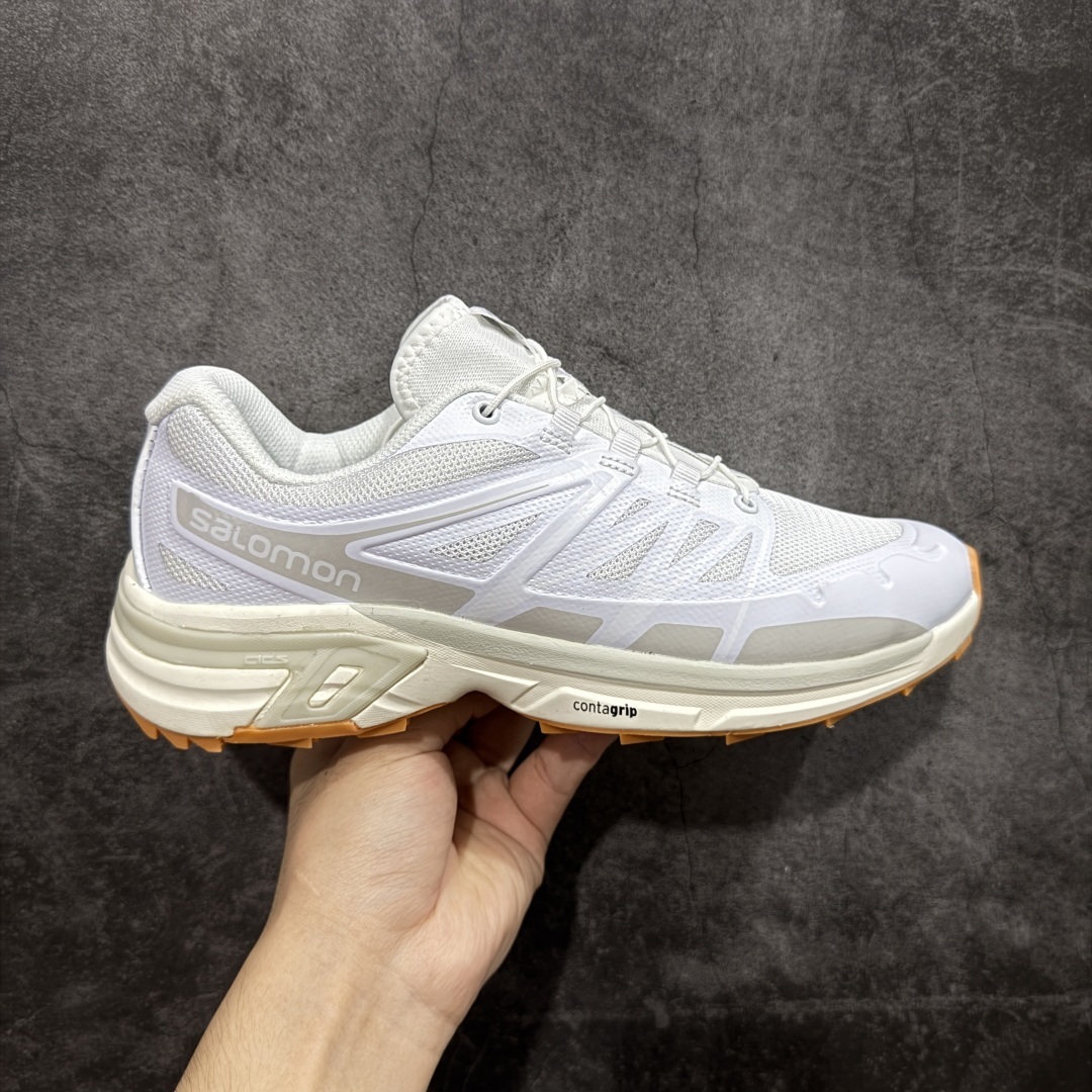 【莞产版本】SALOMON萨洛蒙 XT-Wings 2 Advanced 户外舒适百搭 网布织物减震防滑耐磨透气 低帮跑步鞋 XT-Wings 2采用了萨洛蒙独有的技术,不仅保证了鞋子的耐磨性,还让你在户外探险中保持通风透气,让双脚始终保持清爽舒适。无论是徒步旅行、登山探险还是日常穿搭,它都能为你提供稳定的支撑和舒适的穿着体验! 低帮设计,有效减轻脚部负担,提供更灵活的穿着感受。无论是在崎岖不平的山路上还是在城市街头漫步,XT-Wings 2都能帮助你自如地驰骋,释放内心对自然的向往!SALOMON萨洛蒙 XT-Wings 2绝对是一款不可错过的户外功能鞋!让它成为你户外探险路上的得力伙伴,让你在每一次冒险中都能感受到自由与激情的碰撞! 尺码:36-46含半码-选品中心