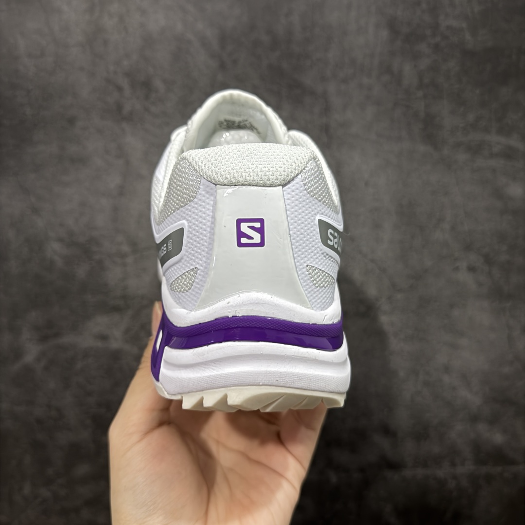 图片[4]-【莞产版本】SALOMON萨洛蒙 XT-Wings 2 Advanced 户外舒适百搭 网布织物减震防滑耐磨透气 低帮跑步鞋 XT-Wings 2采用了萨洛蒙独有的技术，不仅保证了鞋子的耐磨性，还让你在户外探险中保持通风透气，让双脚始终保持清爽舒适。无论是徒步旅行、登山探险还是日常穿搭，它都能为你提供稳定的支撑和舒适的穿着体验！ 低帮设计，有效减轻脚部负担，提供更灵活的穿着感受。无论是在崎岖不平的山路上还是在城市街头漫步，XT-Wings 2都能帮助你自如地驰骋，释放内心对自然的向往！SALOMON﻿萨洛蒙 XT-Wings 2绝对是一款不可错过的户外功能鞋！让它成为你户外探险路上的得力伙伴，让你在每一次冒险中都能感受到自由与激情的碰撞！ 尺码：36-46含半码-选品中心