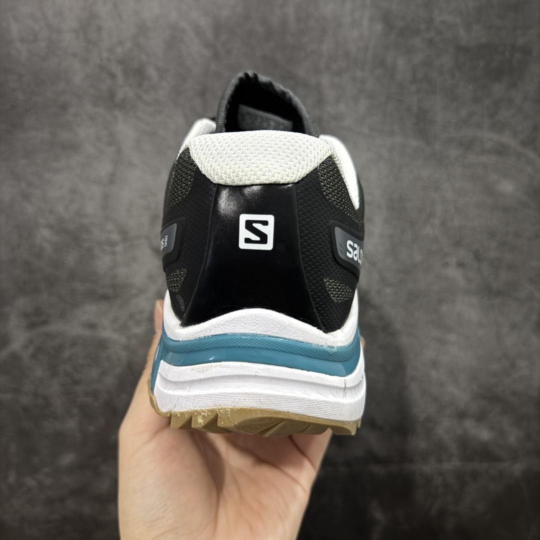 图片[4]-【莞产版本】SALOMON萨洛蒙 XT-Wings 2 Advanced 户外舒适百搭 网布织物减震防滑耐磨透气 低帮跑步鞋 XT-Wings 2采用了萨洛蒙独有的技术，不仅保证了鞋子的耐磨性，还让你在户外探险中保持通风透气，让双脚始终保持清爽舒适。无论是徒步旅行、登山探险还是日常穿搭，它都能为你提供稳定的支撑和舒适的穿着体验！ 低帮设计，有效减轻脚部负担，提供更灵活的穿着感受。无论是在崎岖不平的山路上还是在城市街头漫步，XT-Wings 2都能帮助你自如地驰骋，释放内心对自然的向往！SALOMON﻿萨洛蒙 XT-Wings 2绝对是一款不可错过的户外功能鞋！让它成为你户外探险路上的得力伙伴，让你在每一次冒险中都能感受到自由与激情的碰撞！ 尺码：36-46含半码-选品中心