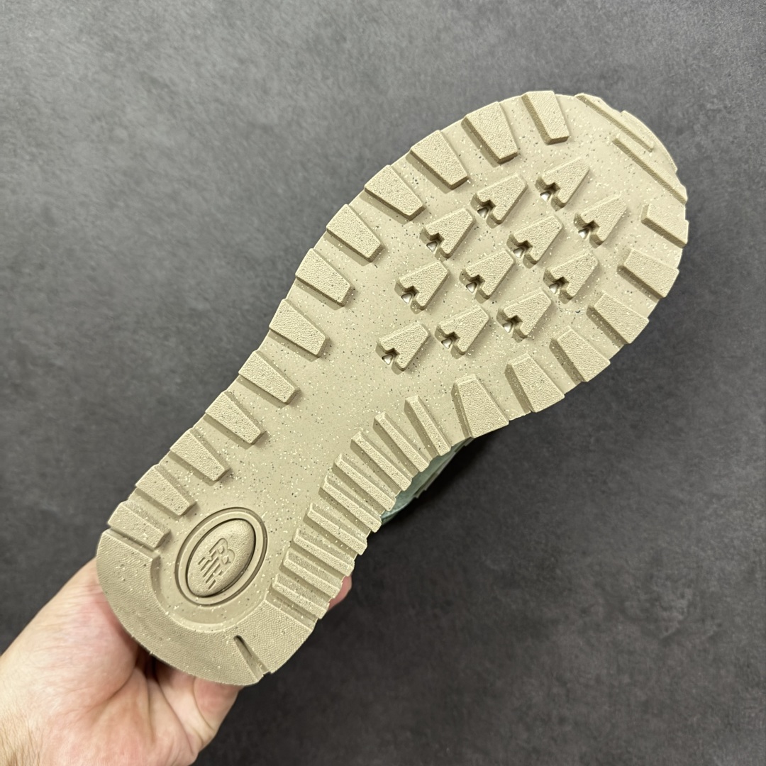 图片[9]-【BC纯原】NB新百伦New Balance ML574经典复古休闲运动慢跑鞋 货号：U574LGTN 长青之王”荣耀回归 原鞋 原材料 原档案开发开发纸版楦型 原装4层组合独立私模大底 目前市场最好的版本 对比原版无压力 天猫旗舰店订单 换盒即正品 东莞兴泰代工 实物所见 真正一线产物 sample圈充正货品 长期稳定出货🚚 仓储广东次日达 放心卖 574先行出货 全码开接 2002/1906 陆续入库 【正品代工的品控 每片底模全部只用一轮】 欢迎对比市面所有所谓虚高版本货 尺码：36 37 37.5 38 38.5 39.5 40 40.5 41.5 42 42.5 43 44 44.5 45 45.5-选品中心