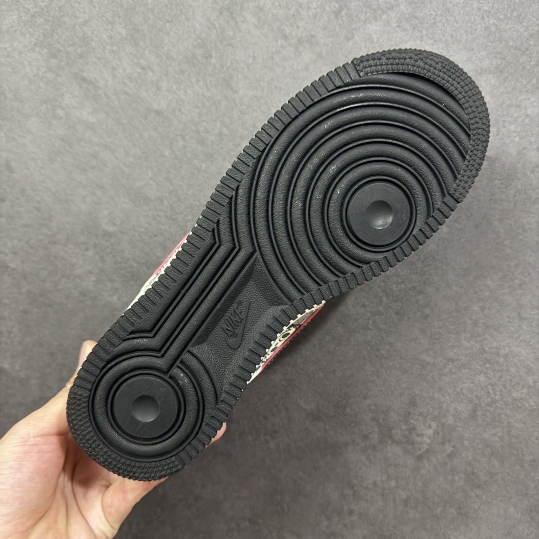 图片[9]-【定制版】Nike Air Force 1 Low 泡泡玛特 labubu高端定制联名 原楦头原纸板 打造纯正空军版型 专注外贸渠道 全掌内置蜂窝气垫 原盒配件 原厂中底钢印、拉帮完美 货号： HQ1688-001 尺码： 36 36.5 37.5 38 38.5 39 40 40.5 41 42 42.5 43 44 45 编码：HXSB310320-选品中心