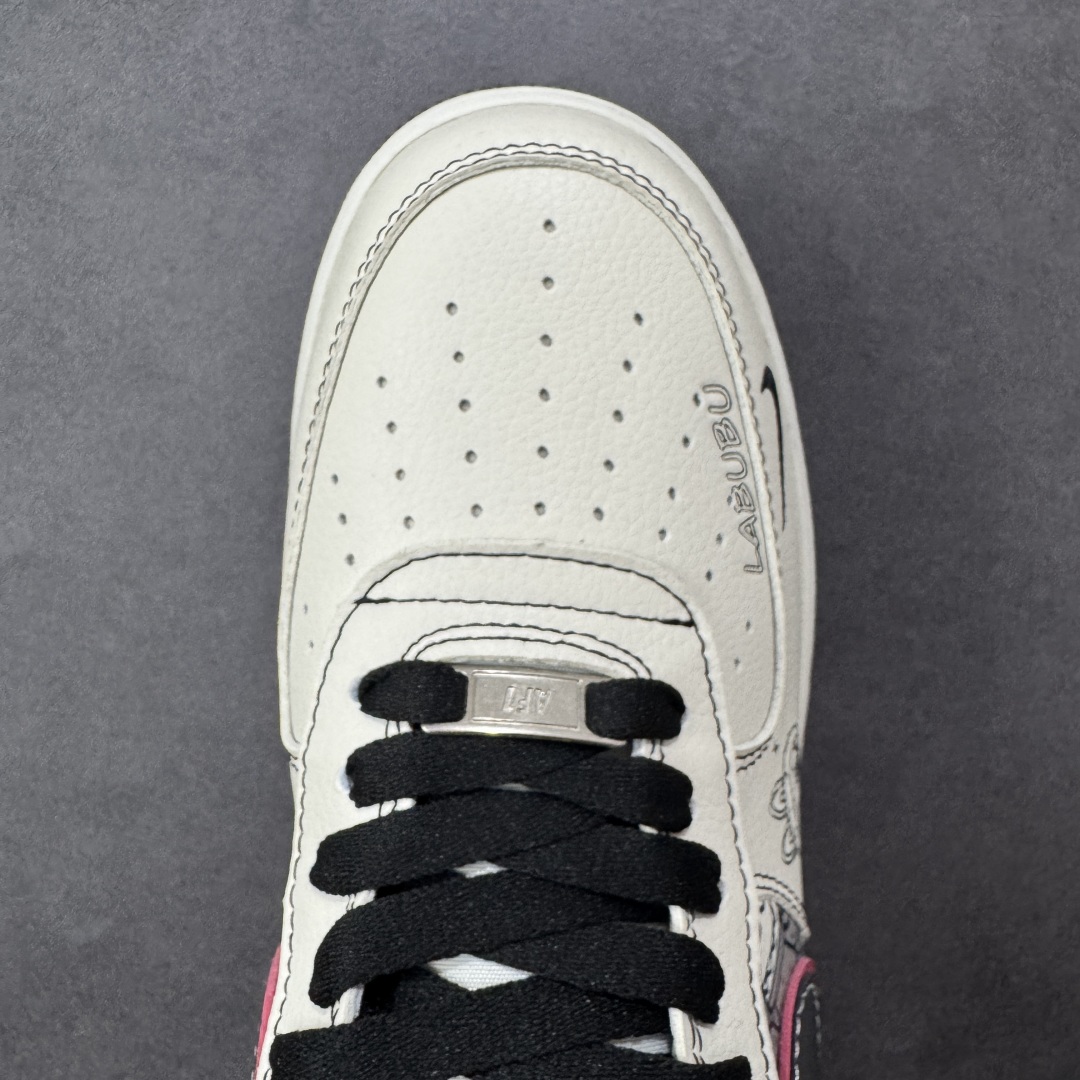 图片[8]-【定制版】Nike Air Force 1 Low 泡泡玛特 labubu高端定制联名 原楦头原纸板 打造纯正空军版型 专注外贸渠道 全掌内置蜂窝气垫 原盒配件 原厂中底钢印、拉帮完美 货号： HQ1688-001 尺码： 36 36.5 37.5 38 38.5 39 40 40.5 41 42 42.5 43 44 45 编码：HXSB310320-选品中心