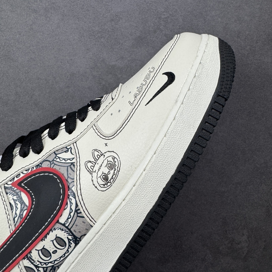 图片[5]-【定制版】Nike Air Force 1 Low 泡泡玛特 labubu高端定制联名 原楦头原纸板 打造纯正空军版型 专注外贸渠道 全掌内置蜂窝气垫 原盒配件 原厂中底钢印、拉帮完美 货号： HQ1688-001 尺码： 36 36.5 37.5 38 38.5 39 40 40.5 41 42 42.5 43 44 45 编码：HXSB310320-选品中心