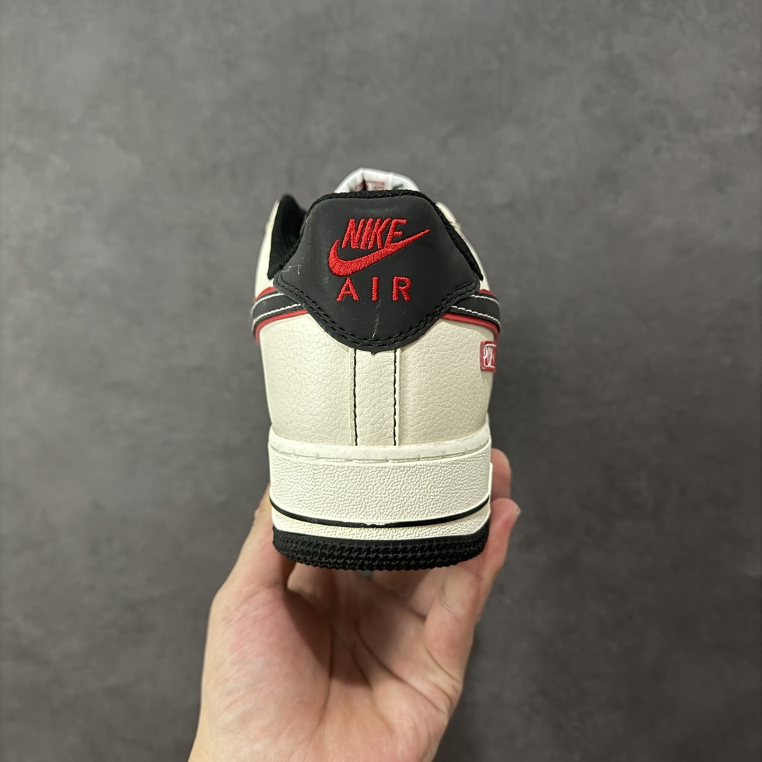 图片[4]-【定制版】Nike Air Force 1 Low 泡泡玛特 labubu高端定制联名 原楦头原纸板 打造纯正空军版型 专注外贸渠道 全掌内置蜂窝气垫 原盒配件 原厂中底钢印、拉帮完美 货号： HQ1688-001 尺码： 36 36.5 37.5 38 38.5 39 40 40.5 41 42 42.5 43 44 45 编码：HXSB310320-选品中心