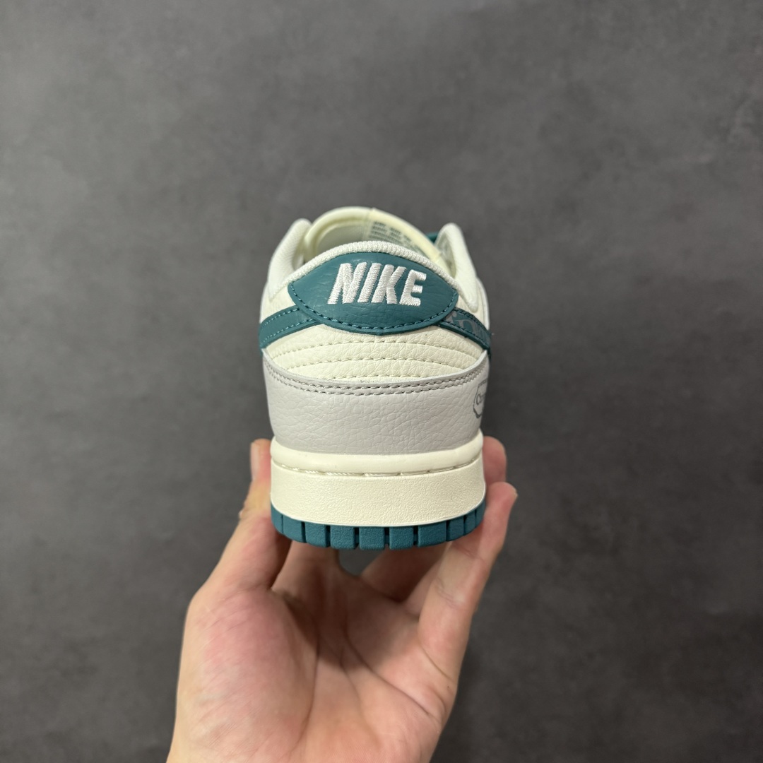 图片[4]-【定制版】Nike SB Dunk Low周年高端定制 低帮休闲板鞋 定制鞋盒 大厂纯原品质出货 超高清洁度 皮料切割干净无任何毛边 细节完美 货号：ZH2598-277 尺码：36 36.5 37.5 38 38.5 39 40 40.5 41 42 42.5 43 44 44.5 45 编码：HXSB330340-选品中心