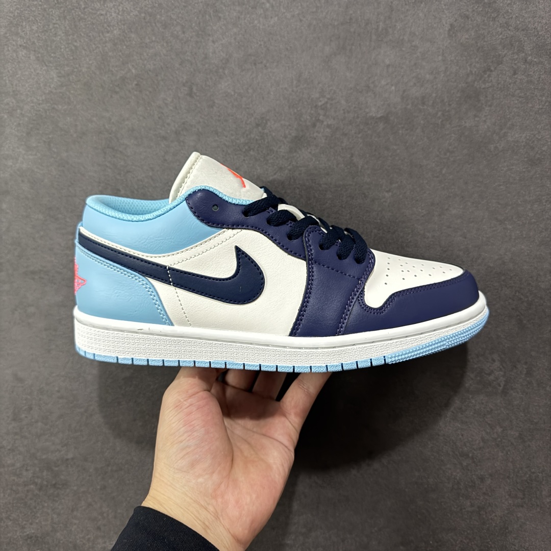 【K版纯原】Air Jordan AJ1 Low 低帮 白蓝 553558-149 全新流水线出品 市场第二梯队最强版 全部原鞋开发 原楦原纸板开发 全鞋电脑针车 原厂内置全掌气垫 原盒内在原标 唯一Zp原版鞋带绑法 免检产品 全新2022版型 全头层皮料 完美零毛边处理 原厂配置全掌气垫 价格定位良心 新配色陆续出货 尺码:36-46-选品中心