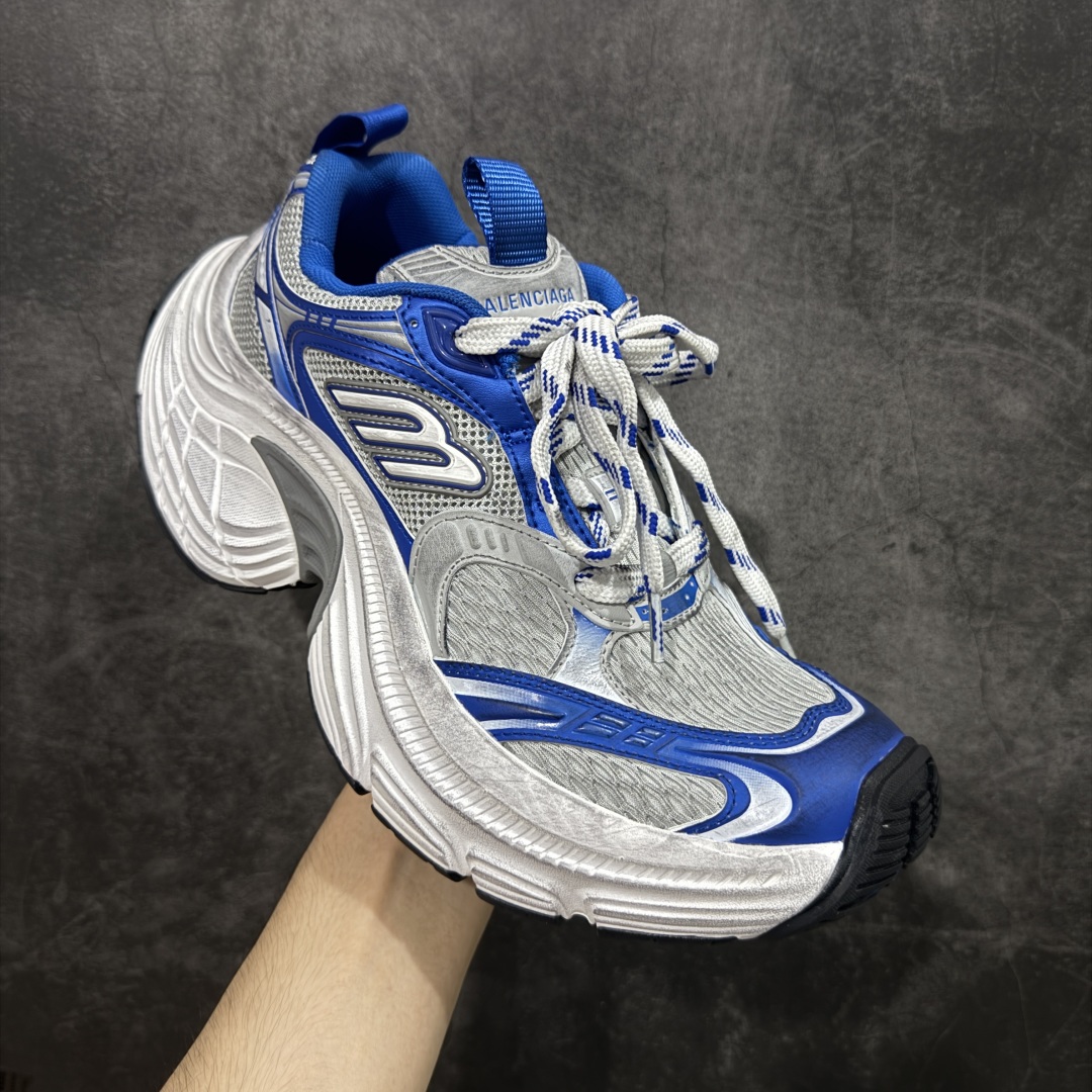 图片[3]-【XA纯原】BALENCIAGA 6XL Sneakers 巴黎世家15代 网布系带低帮走秀复古老爹鞋 全套原纸板楦头开发 最原汁原味的灵魂版型 全鞋荧光划线卡点 胶水把控整洁度追求极致完美 每一双都是工艺品 多重QC质检 超越公司货的品控标准 实实在在的免检产品 原盒原配 正确字体电绣 粗细、位置、大小正确 侧边TPU 透气孔匹配意产原版 正确分离大底 TPU软底 原版一致大底LOGO 立体感十足 原厂皮料水洗做旧 采购原厂网纱 不含皮革 网布材料和聚氨酯 磨损效果 展现品牌对于新潮事物的热情 这款鞋子拥有巨大尺寸和醒目设计 符合当下”老爹鞋”的趋势 鞋子采用银灰配色 营造出低调而不失华丽的效果 10XL的尺码使它成为市场中最显眼的存在 适合追求个性化的人群 Balenciaga始终站在时尚前沿 此次发布的产品再次体现了他们的创新能力 尺码：35-46-选品中心