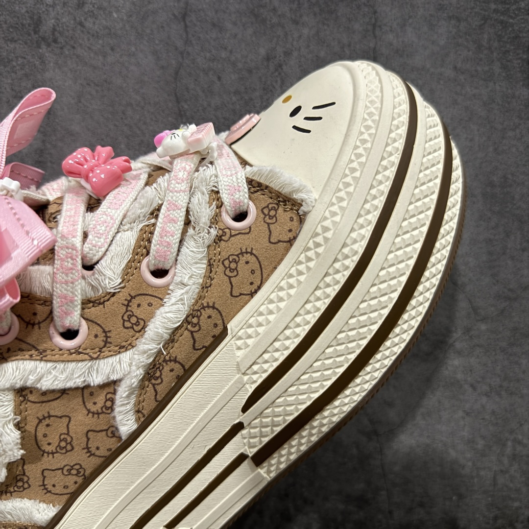 广东纯原版本 Sanrio/三丽鸥 x OLD ORDER 联名限定 凯蒂粉蓝 6.5CM 厚底增高帆布鞋 O2320805-High Quatity Cheap Brand wholesale wholesaler seller Clothes Bags handbags Sneakers Top Fashion Clothing Shoes from China Factory Chinese suppliers best Quality Beautiful Price 广东纯原版本 Sanrio/三丽鸥 x OLD ORDER 联名限定 凯蒂粉蓝 6.5CM 厚底增高帆布鞋 O2320805