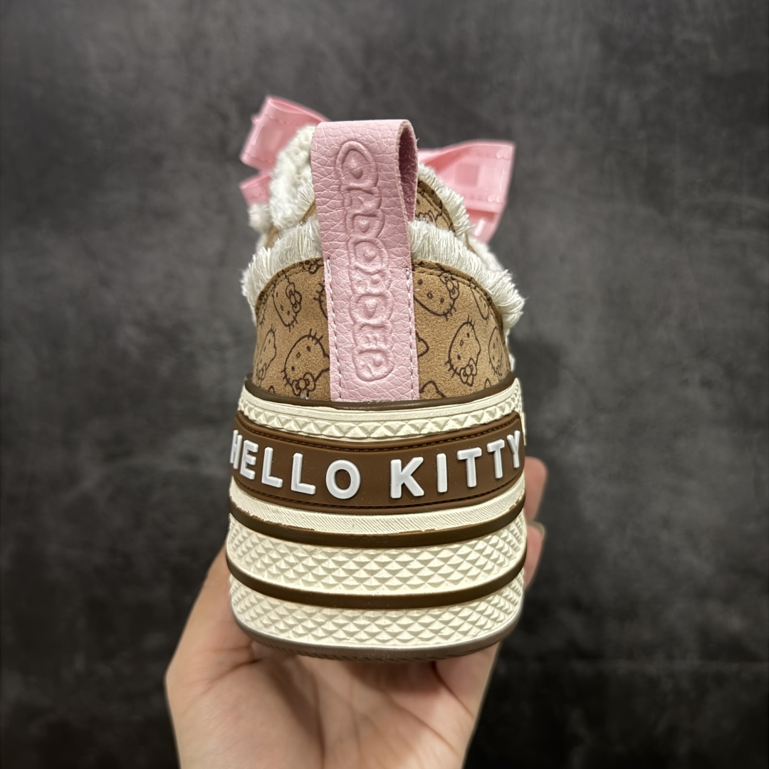 广东纯原版本 Sanrio/三丽鸥 x OLD ORDER 联名限定 凯蒂粉蓝 6.5CM 厚底增高帆布鞋 O2320805-High Quatity Cheap Brand wholesale wholesaler seller Clothes Bags handbags Sneakers Top Fashion Clothing Shoes from China Factory Chinese suppliers best Quality Beautiful Price 广东纯原版本 Sanrio/三丽鸥 x OLD ORDER 联名限定 凯蒂粉蓝 6.5CM 厚底增高帆布鞋 O2320805