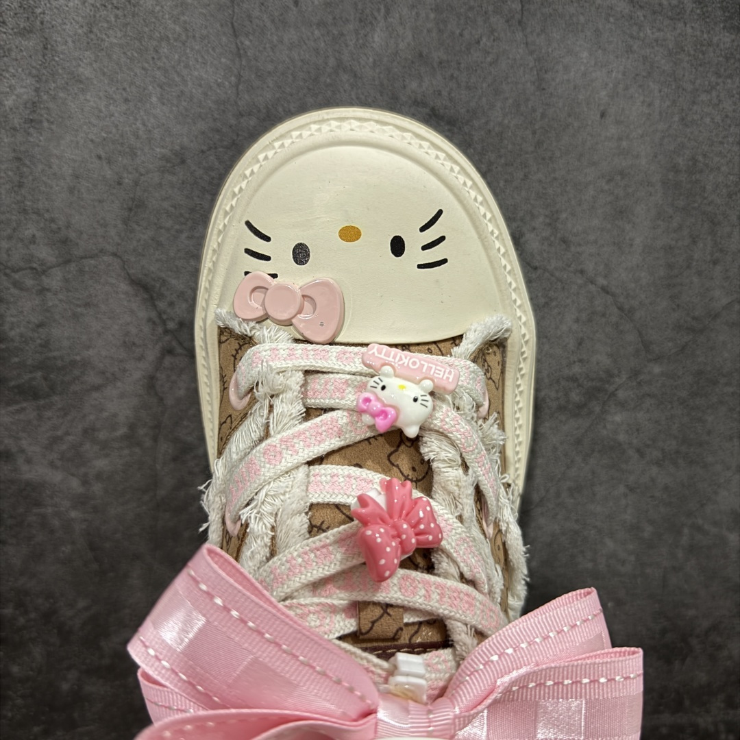 广东纯原版本 Sanrio/三丽鸥 x OLD ORDER 联名限定 凯蒂粉蓝 6.5CM 厚底增高帆布鞋 O2320805-High Quatity Cheap Brand wholesale wholesaler seller Clothes Bags handbags Sneakers Top Fashion Clothing Shoes from China Factory Chinese suppliers best Quality Beautiful Price 广东纯原版本 Sanrio/三丽鸥 x OLD ORDER 联名限定 凯蒂粉蓝 6.5CM 厚底增高帆布鞋 O2320805