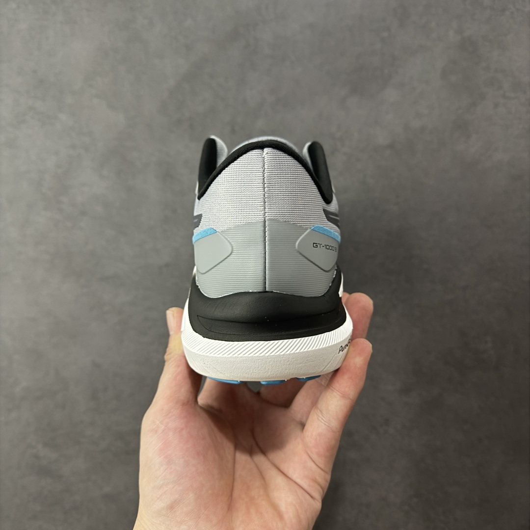 图片[4]-【公司级】Asics GT-1000 13 阿斯克斯 低帮 灰黑色 防滑耐磨舒适稳定低邦休闲跑步鞋 采用网眼鞋面，提供良好透气性。 中底处的Puregel科技与Flytefoam缓冲层可減轻鞋身的重量，带来更加柔软的触地脚感，PuergelL胶位于鞋跟底部，柔软度比标准GEL胶高67%，Flyteoama中底科技，具有良好的缓震性， 同时通过添加有机纤维材料，使得轻量性及耐用性得以实现；3D引导系统提供优秀的稳定性， 在磨损较多的部位配有AHAR+高耐磨橡胶，保持轻量性和抓地力的同时，发挥出更强耐磨性，提高跑鞋耐用度。 货号：1011B860-020 尺码：36-46带半码 编码：LNHB230240-选品中心