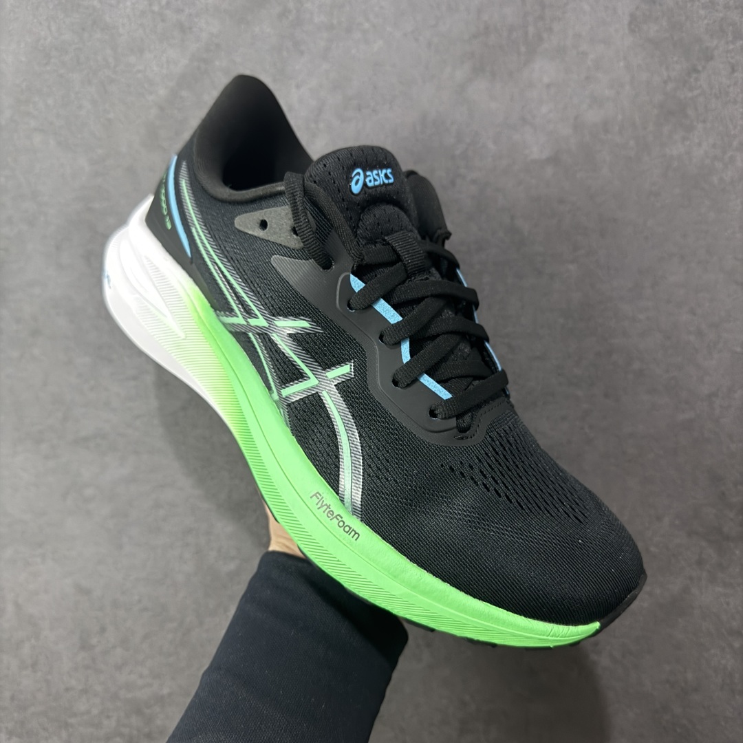 图片[3]-【公司级】Asics GT-1000 13 阿斯克斯 低帮 黑绿色 防滑耐磨舒适稳定低邦休闲跑步鞋 采用网眼鞋面，提供良好透气性。 中底处的Puregel科技与Flytefoam缓冲层可減轻鞋身的重量，带来更加柔软的触地脚感，PuergelL胶位于鞋跟底部，柔软度比标准GEL胶高67%，Flyteoama中底科技，具有良好的缓震性， 同时通过添加有机纤维材料，使得轻量性及耐用性得以实现；3D引导系统提供优秀的稳定性， 在磨损较多的部位配有AHAR+高耐磨橡胶，保持轻量性和抓地力的同时，发挥出更强耐磨性，提高跑鞋耐用度。 货号：1011B858-001 尺码：36-46带半码 编码：LNHB230240-选品中心