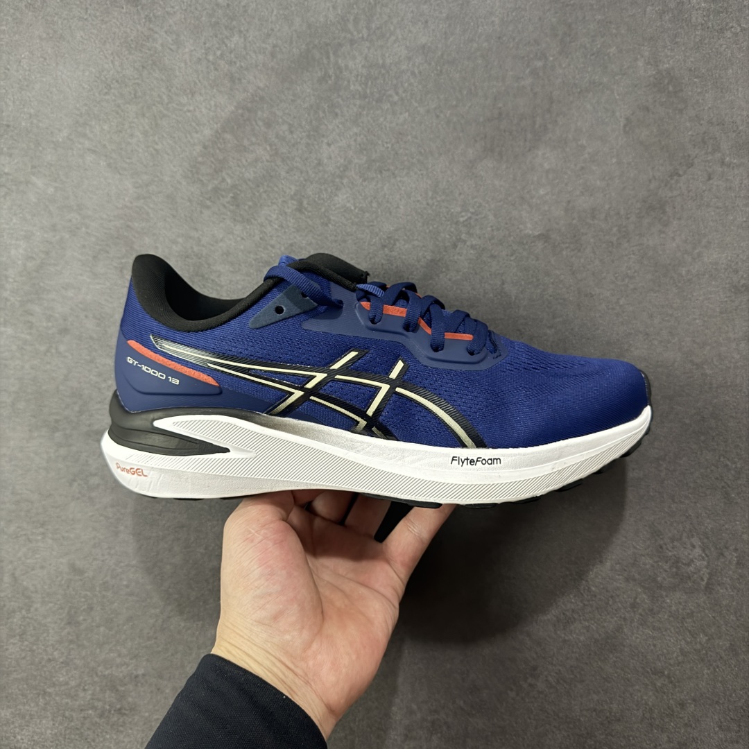【公司级】Asics GT-1000 13 阿斯克斯 低帮 蓝黑色 防滑耐磨舒适稳定低邦休闲训练短跑跑步鞋 采用网眼鞋面,提供良好透气性。 中底处的Puregel科技与Flytefoam缓冲层可減轻鞋身的重量,带来更加柔软的触地脚感,PuergelL胶位于鞋跟底部,柔软度比标准GEL胶高67%,Flyteoama中底科技,具有良好的缓震性, 同时通过添加有机纤维材料,使得轻量性及耐用性得以实现;3D引导系统提供优秀的稳定性, 在磨损较多的部位配有AHAR+高耐磨橡胶,保持轻量性和抓地力的同时,发挥出更强耐磨性,提高跑鞋耐用度。 货号:1011B860-400 尺码:36-46带半码 编码:LNHB230240-选品中心