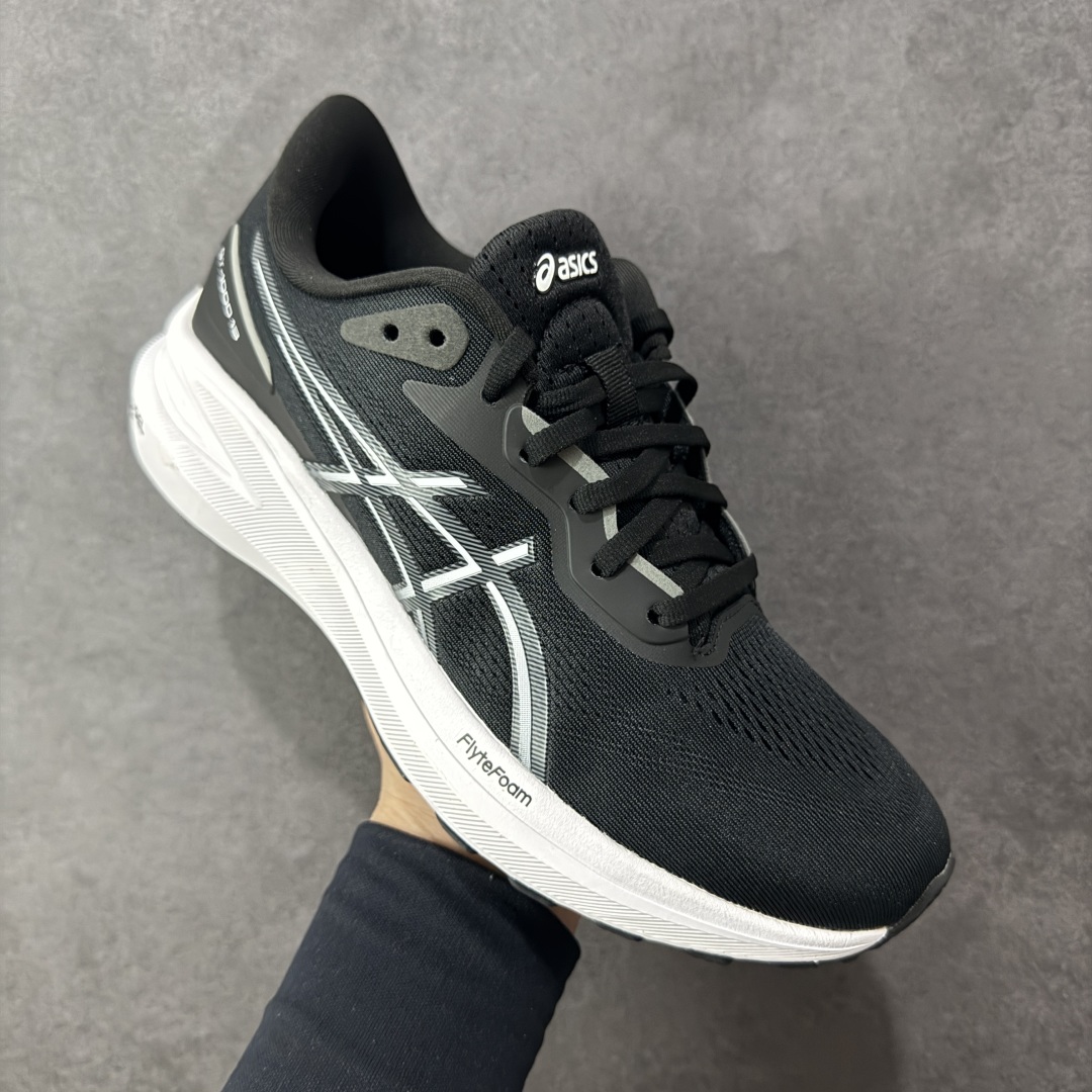 图片[3]-【公司级】Asics GT-1000 13 阿斯克斯 低帮 黑灰色 防滑耐磨舒适稳定低邦休闲训练短跑跑步鞋 采用网眼鞋面，提供良好透气性。 中底处的Puregel科技与Flytefoam缓冲层可減轻鞋身的重量，带来更加柔软的触地脚感，PuergelL胶位于鞋跟底部，柔软度比标准GEL胶高67%，Flyteoama中底科技，具有良好的缓震性， 同时通过添加有机纤维材料，使得轻量性及耐用性得以实现；3D引导系统提供优秀的稳定性， 在磨损较多的部位配有AHAR+高耐磨橡胶，保持轻量性和抓地力的同时，发挥出更强耐磨性，提高跑鞋耐用度。 男货号：1011B858-003 女货号：1012B663-003 尺码：36-46带半码 编码：LNHB230240-选品中心