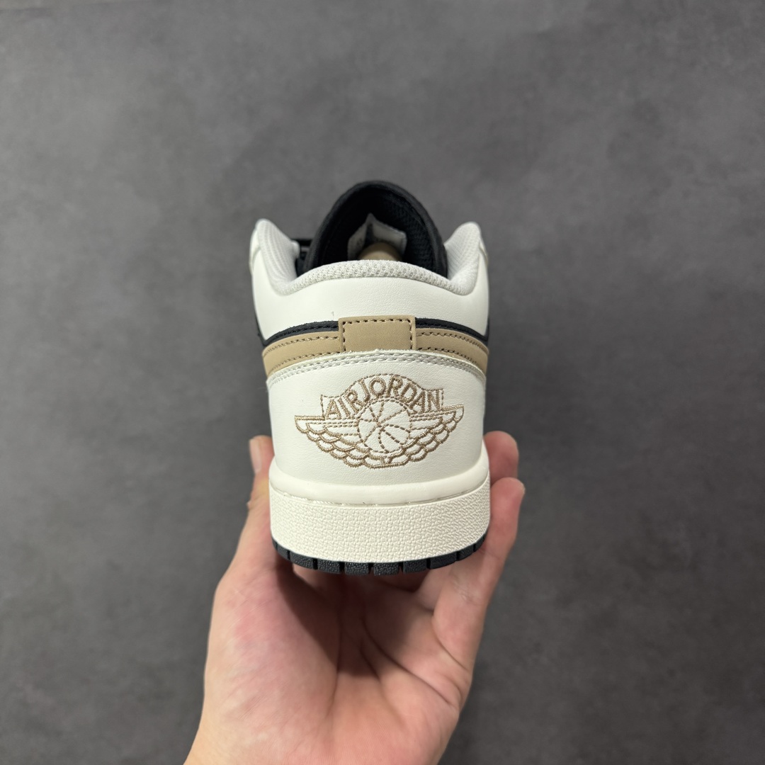 图片[4]-【公司级头层】Nike Air Jordan 1 Retro Low OG AJ1乔1 低帮休闲运动板鞋 市场唯一独家头层皮打造 原鞋原档案开发 原厂皮料 原档冲孔鞋头 正确满胶鞋垫 四线拉帮 原厂织唛标 鞋舌高弹海绵填充 货号：IH0649-021 尺码：36 36.5 37.5 38 38.5 3940 40.5 41 42 42 42.5 43 44 45 46 编码：GLB210220-选品中心