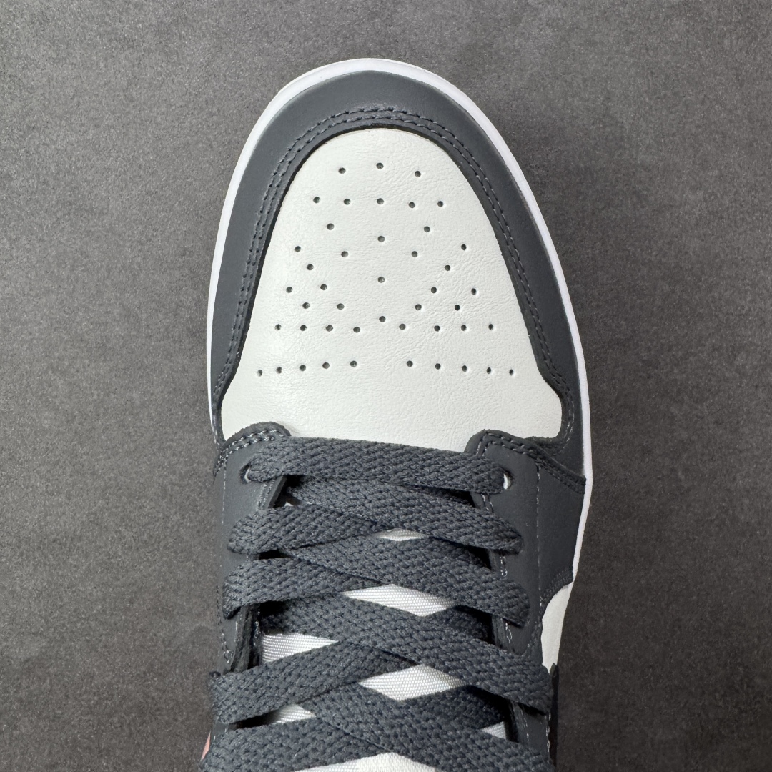 图片[8]-【公司级头层】Nike Air Jordan 1 Retro Low OG AJ1乔1 低帮休闲运动板鞋 市场唯一独家头层皮打造 原鞋原档案开发 原厂皮料 原档冲孔鞋头 正确满胶鞋垫 四线拉帮 原厂织唛标 鞋舌高弹海绵填充 货号：553558-152 尺码：36 36.5 37.5 38 38.5 3940 40.5 41 42 42 42.5 43 44 45 46 编码：GLB210220-选品中心