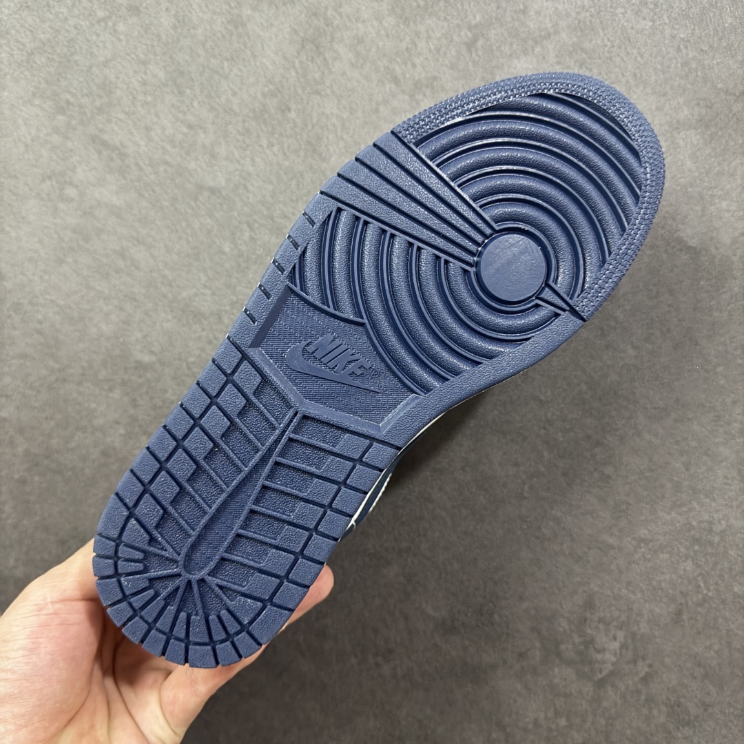 图片[9]-【公司级头层】Nike Air Jordan 1 Retro Low OG AJ1乔1 低帮休闲运动板鞋 市场唯一独家头层皮打造 原鞋原档案开发 原厂皮料 原档冲孔鞋头 正确满胶鞋垫 四线拉帮 原厂织唛标 鞋舌高弹海绵填充 货号：553558-414 尺码：36 36.5 37.5 38 38.5 3940 40.5 41 42 42 42.5 43 44 45 46 编码：GLB210220-选品中心