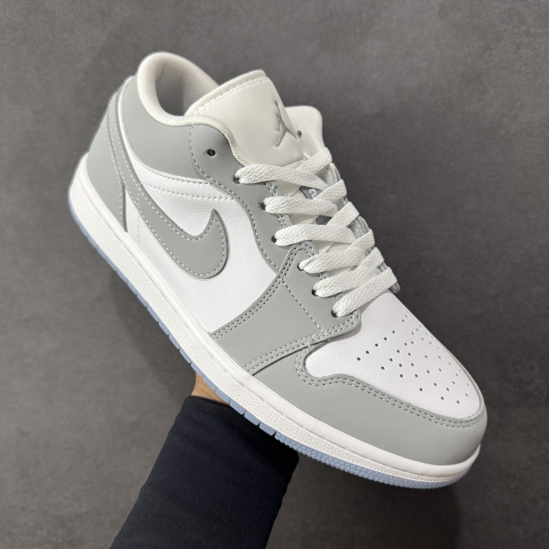 图片[3]-【公司级头层】Nike Air Jordan 1 Retro Low OG AJ1乔1 低帮休闲运动板鞋 市场唯一独家头层皮打造 原鞋原档案开发 原厂皮料 原档冲孔鞋头 正确满胶鞋垫 四线拉帮 原厂织唛标 鞋舌高弹海绵填充 货号：DC0774-105 尺码：36 36.5 37.5 38 38.5 3940 40.5 41 42 42 42.5 43 44 45 46 编码：GLB210220-选品中心