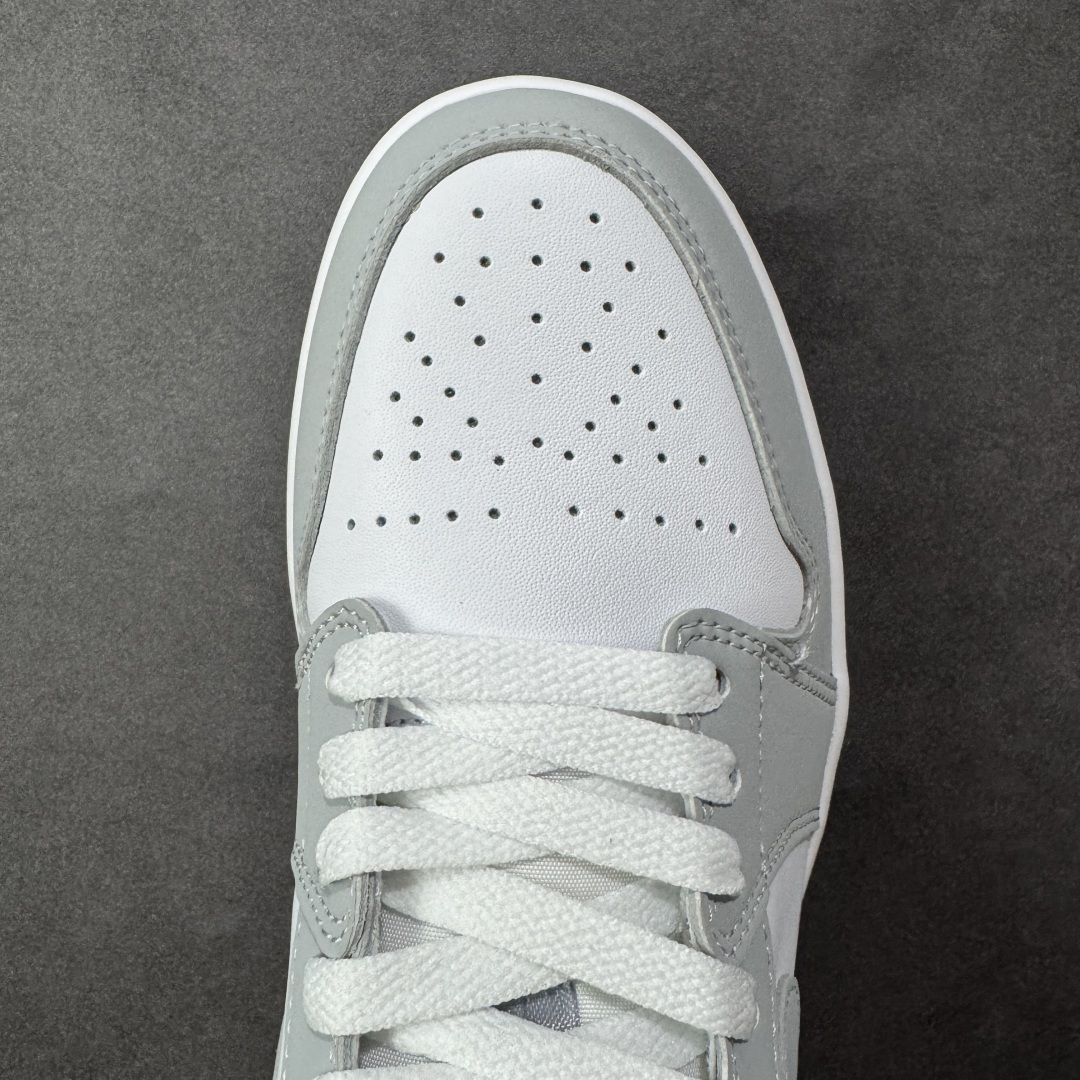 图片[8]-【公司级头层】Nike Air Jordan 1 Retro Low OG AJ1乔1 低帮休闲运动板鞋 市场唯一独家头层皮打造 原鞋原档案开发 原厂皮料 原档冲孔鞋头 正确满胶鞋垫 四线拉帮 原厂织唛标 鞋舌高弹海绵填充 货号：DC0774-105 尺码：36 36.5 37.5 38 38.5 3940 40.5 41 42 42 42.5 43 44 45 46 编码：GLB210220-选品中心