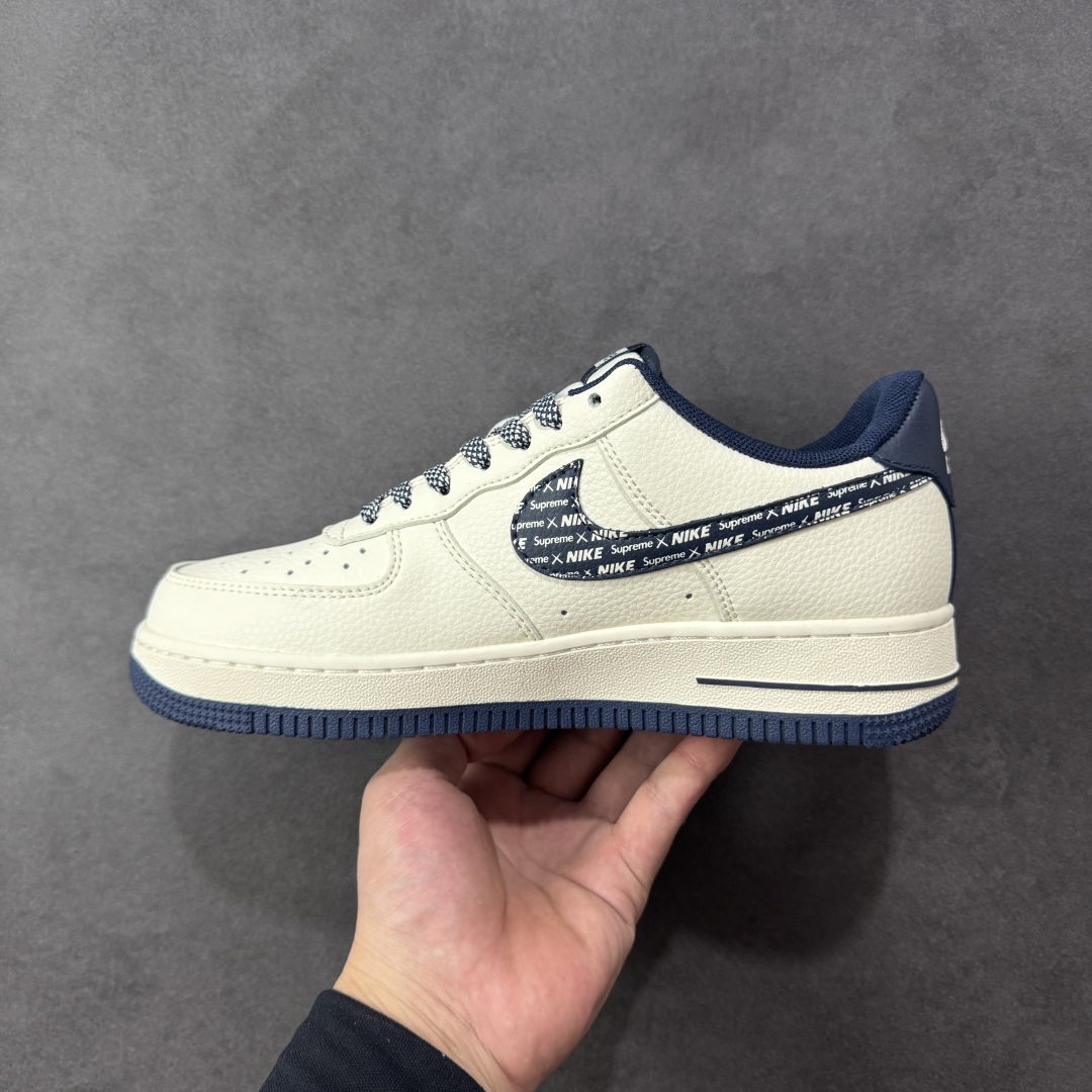 图片[2]-【定制版】Nike Air Force 1\’07 Low 联名 米白迷彩红蓝钩 空军一号低帮休闲板鞋 XD2588-609  #定制鞋盒 大厂纯原品质出货 超高清洁度 皮料切割干净无任何毛边 细节完美   尺码：36 36.5 37.5 38 38.5 39 40 40.5 41 42 42.5 43 44 44.5 45 编码：HXSB310320-选品中心
