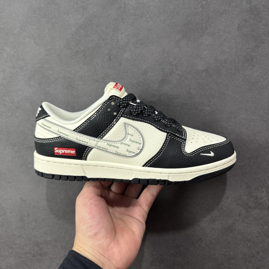【定制版】Nike SB Dunk Low Supreme联名 米黑银 高端定制 低帮休闲板鞋 HH7518-099  #定制鞋盒 大厂纯原品质出货 超高清洁度 皮料切割干净无任何毛边 细节完美  尺码:36 36.5 37.5 38 38.5 39 40 40.5 41 42 42.5 43 44 44.5 45 编码:HXSB330340-选品中心