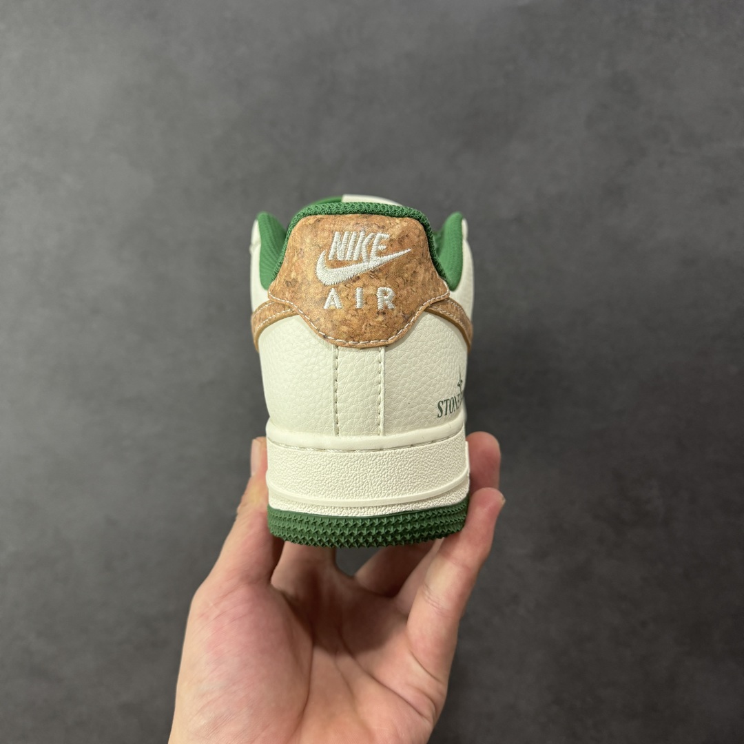 图片[4]-【定制版】Nike Air Force 1\’07 Low 石头岛联名 米绿花卉 空军一号低帮休闲板鞋 JP8028-010  #原楦头原纸板 原装鞋盒 定制五金配件 内置全掌气垫 原厂鞋底  尺码：36 36.5 37.5 38 38.5 39 40 40.5 41 42 42.5 43 44 44.5 45 编码：HXSB310320-选品中心