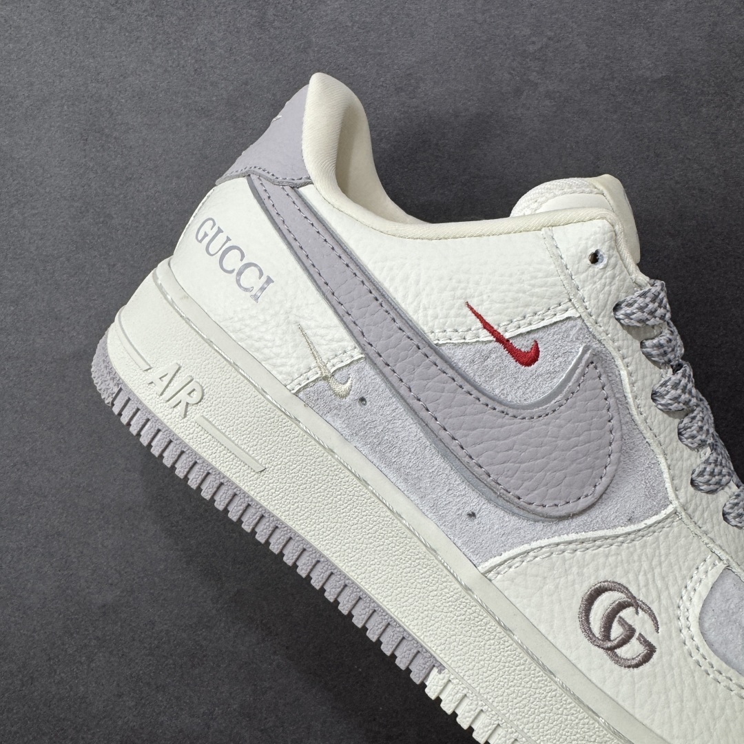 图片[6]-【定制版】Nike Air Force 1\’07 Low 古驰联名 白浅褐色 空军一号低帮休闲板鞋 YF9511-807  #原楦头原纸板 高端定制鞋盒 原厂鞋底 超高清洁度 细节完美  尺码：36 36.5 37.5 38 38.5 39 40 40.5 41 42 42.5 43 44 44.5 45 编码：HXSB310320-选品中心