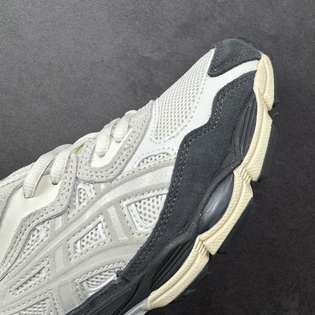 图片[5]-【公司级】Asics Gel-NYC复古单品 亚瑟士ASICSTIGER秋季新款休闲鞋 厚底街头运动休闲鞋 ASICS亚瑟士推出全新GEL-NYC，彰显纽约都市活力 这次的新系列融入了多个版本GEL的经典设计风格，广受好评。其设计灵感来源于GEL-NIMBUS 3,GEL-MC PLUS V 和 GEL-CUMULUS 16 这些往日经典鞋款。GEL-NYC使用GEL-CUMULUS 16鞋款的鞋楦设计,展现了独特的现代化美学。鞋底采用了轻质发泡材料,并在后跟和前掌处采用了ASICS亚瑟士核心科技——GEL缓震胶,赋予鞋款强大的缓冲性能,提供了更柔软舒适的穿着体验。而在原有设计的启发之上,此次鞋款采用更贴合当今潮流趋势的材料和创新技术,展现出纽约充满活力的都市精神。 尺码：36-45-选品中心