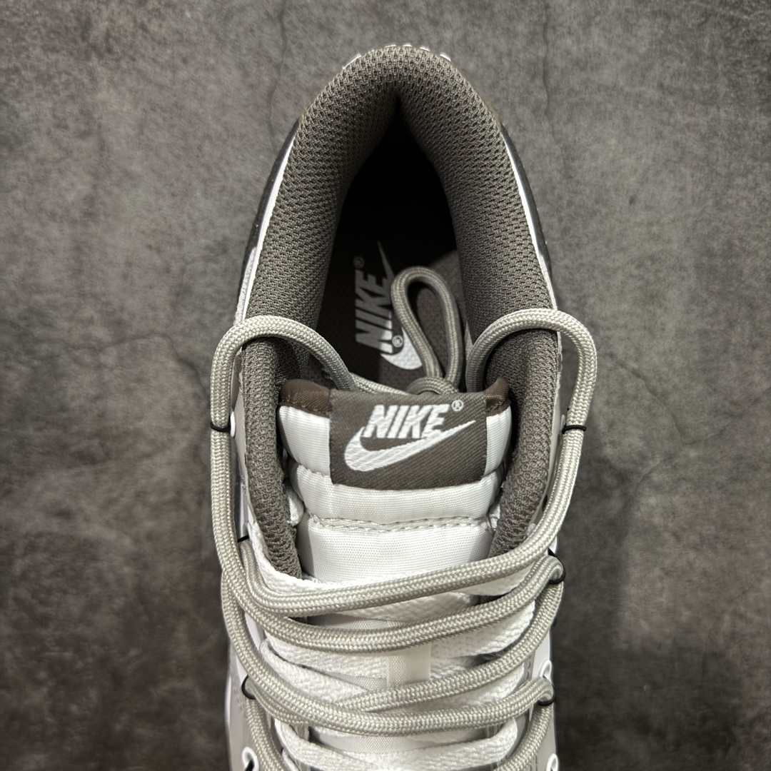 【纯原】Nike Dunk Low 灰度法则 灰棕此款以浅灰为主色调，鞋面刻意处理的刮痕纹理，赋予鞋子独