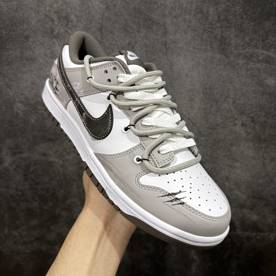 【纯原】Nike Dunk Low 灰度法则 灰棕此款以浅灰为主色调，鞋面刻意处理的刮痕纹理，赋予鞋子独