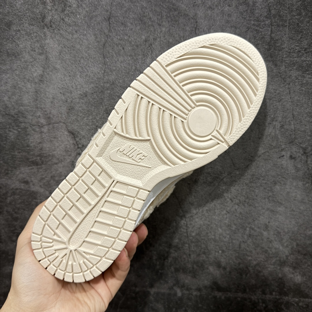 【纯原】Nike Dunk By PopMart LABUBU 豆乳多多 货号 GB6675-007La