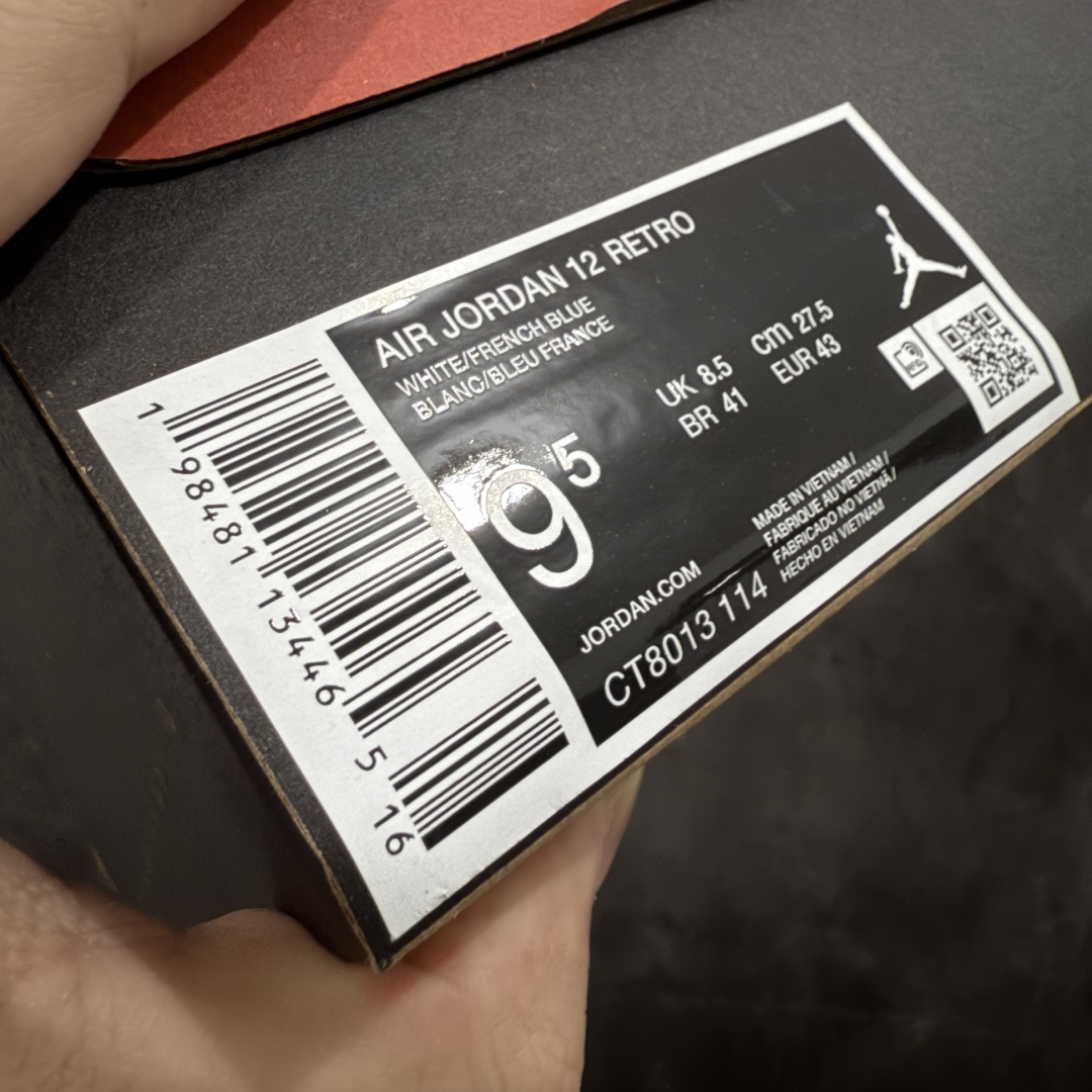 图片[9]-【X版纯原】Air Jordan AJ12 Retro 潮流 中帮 复古篮球鞋 白蓝 法国蓝 CT8013-114 原楦原纸板开发 原汁原味12代鞋型 进口原厂皮料 超软荔枝皮 质感满分 原厂碳板 原装材料 原厂定制金属扣 原厂电绣 支持与公司货全方位对比 只服务于5%懂鞋的高端客户 发国外可支持各种retail商店充正寄售 尺码：40 40.5 41 42 42.5 43 44 44.5 45 45.5 46 47.5-选品中心