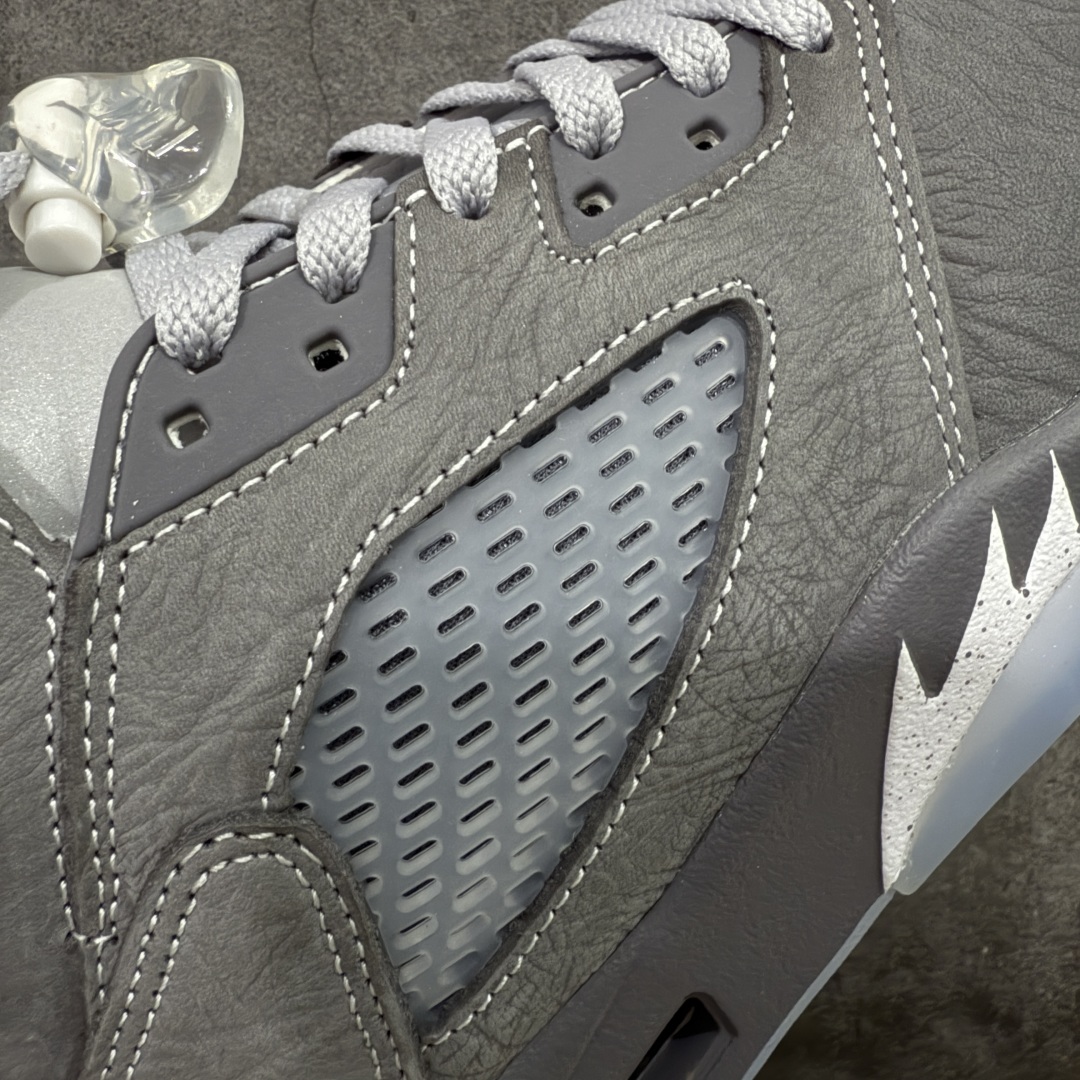 图片[4]-【外贸纯原】Air Jordan 5 \”Wolf Grey\” AJ5 乔5狼灰 DD0587-002 外贸大厂出品 匠心打造 原厂皮料原厂数据 全新纸板 模具打造 外贸 平台高端零售专供品质 品质毋庸置疑 一眼正品既视感 细节均已解码 尺码：40 40.5 41 42 42.5 43 44 44.5 45 46 47.5-选品中心